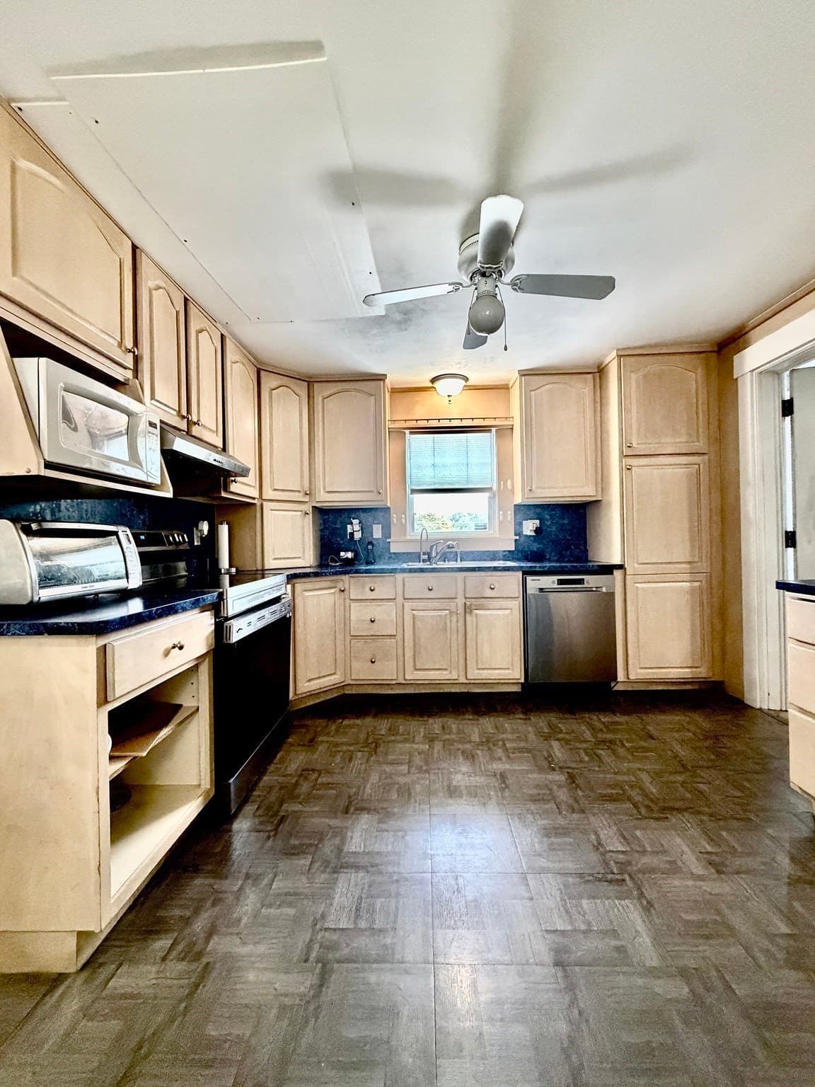 Single Family Residence at 48 Leominster St, Westminster MA 01473, Westminster, photo 9 of 26