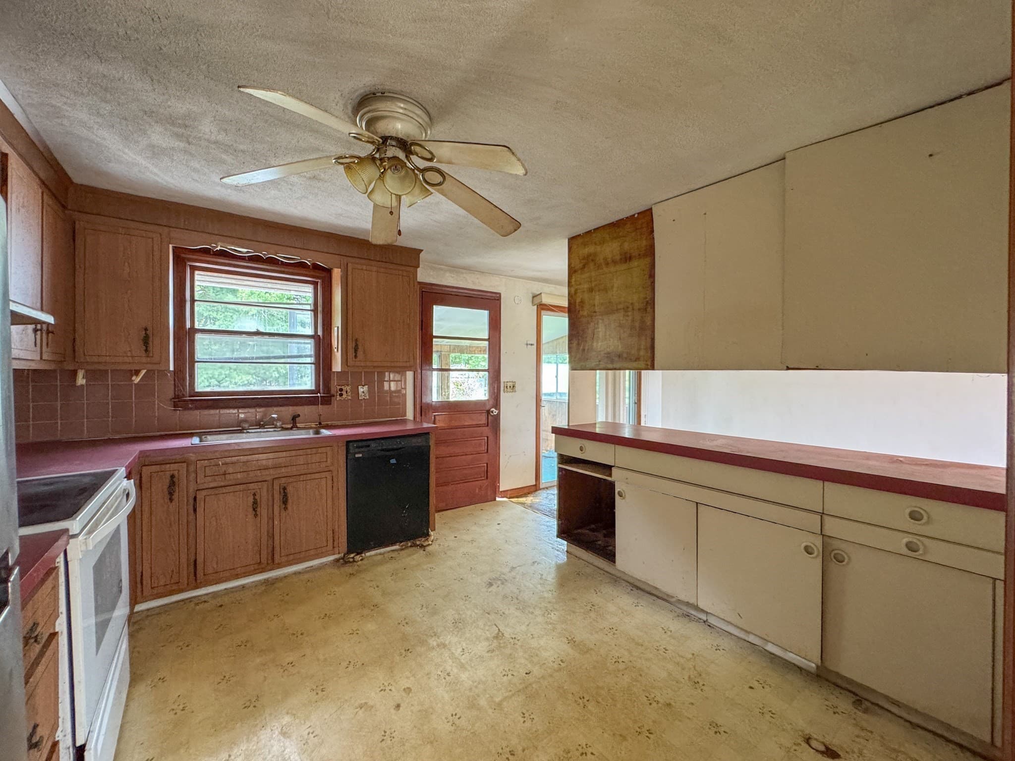 Single Family Residence at 62 Carlisle St, Brockton MA 02302, Brockton, photo 12 of 36