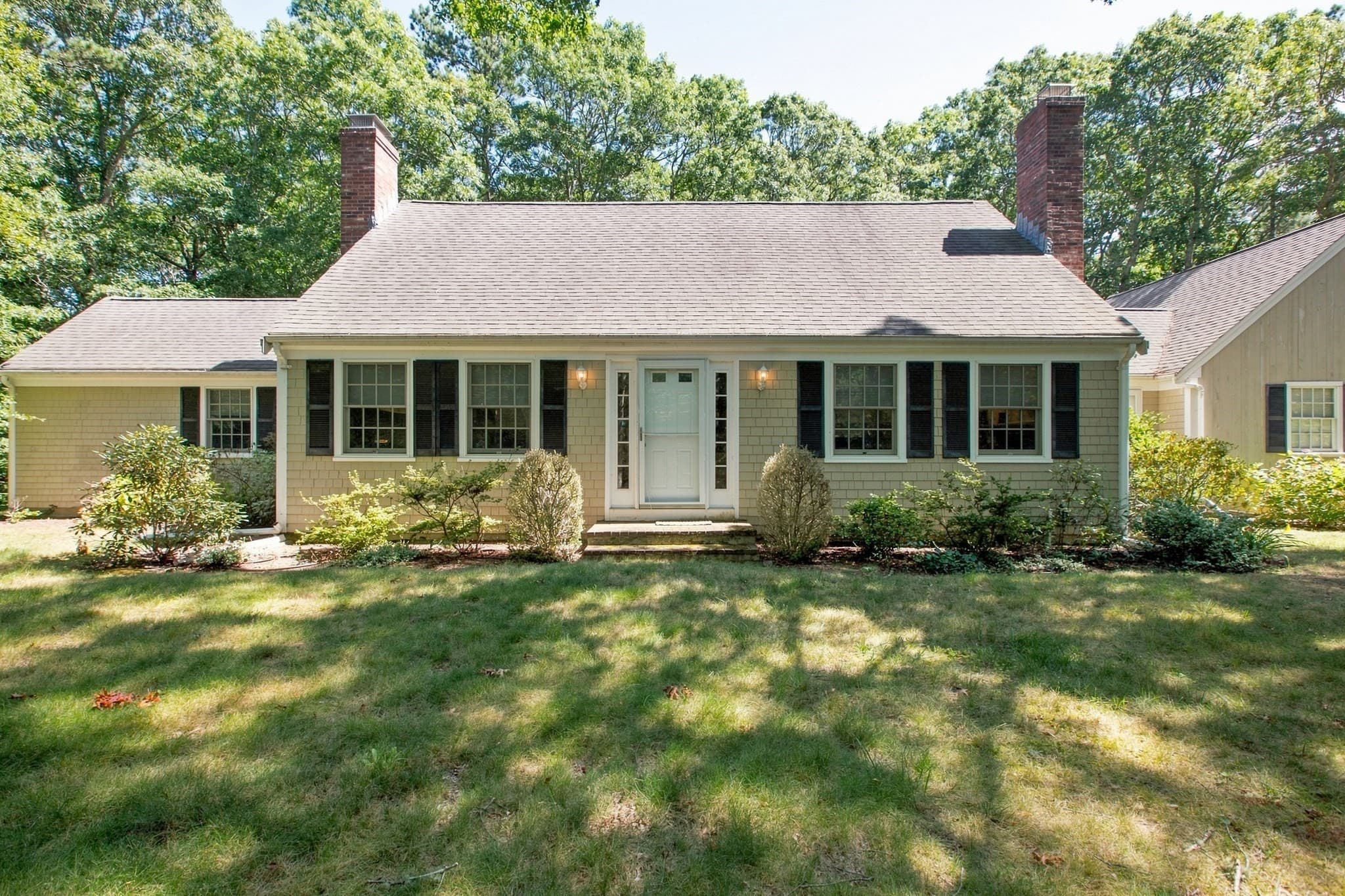 Single Family Residence at 286 Midpine Road, Barnstable MA 02630, Barnstable, photo 2 of 30