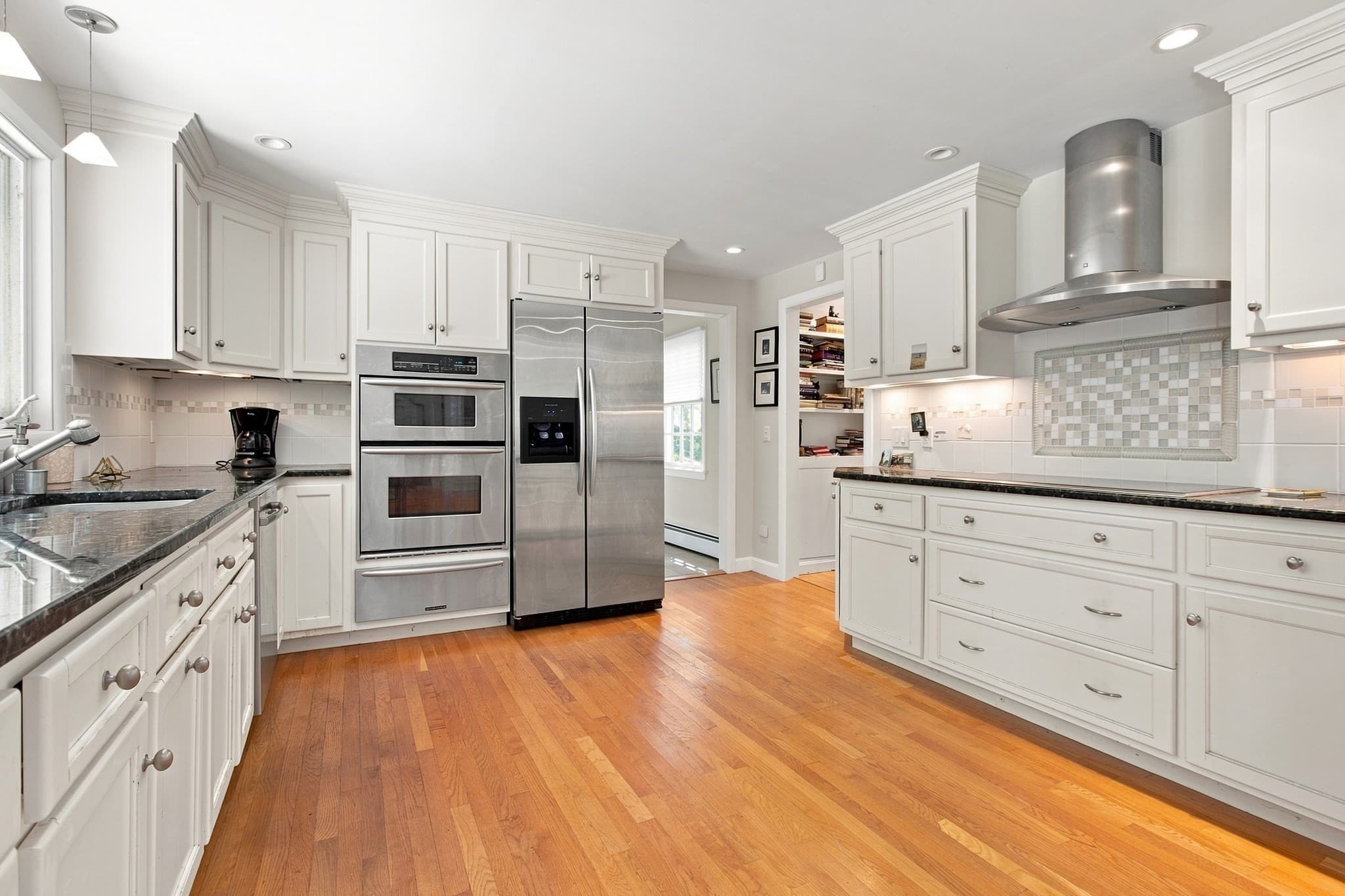 Single Family Residence at 286 Midpine Road, Barnstable MA 02630, Barnstable, photo 8 of 30