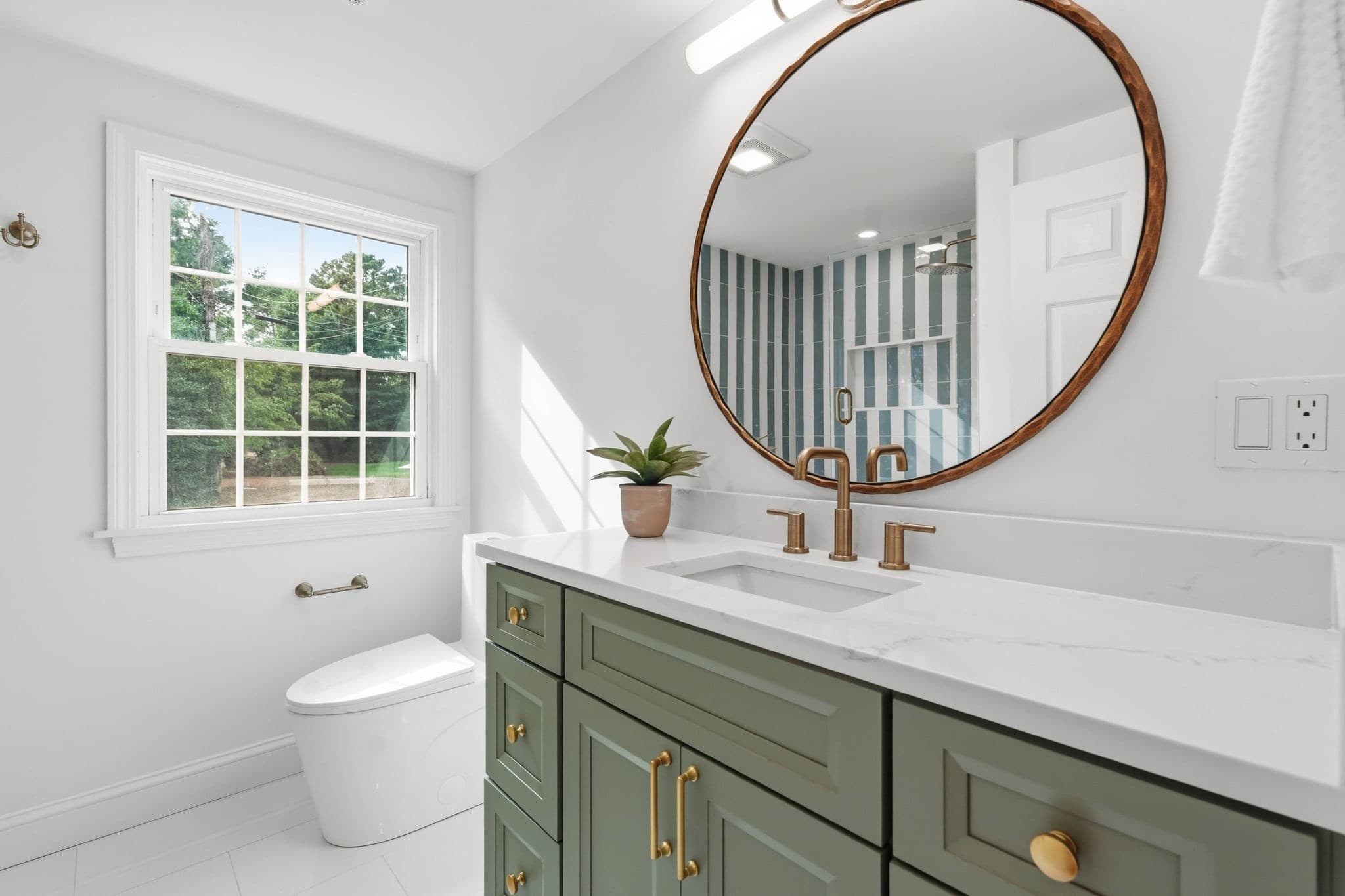 Single Family Residence at 30 Deerfield Rd, Barnstable MA 02655, Barnstable, photo 17 of 40