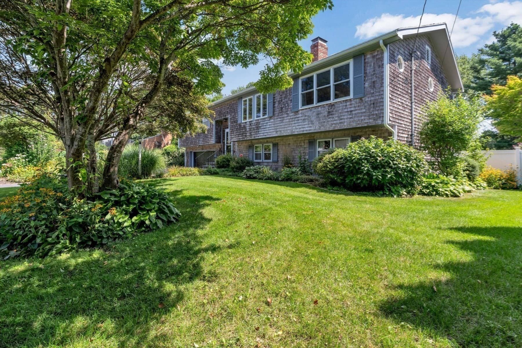 Single Family Residence at 66 Sheaffer Rd, Barnstable MA 02632, Barnstable, photo 32 of 39