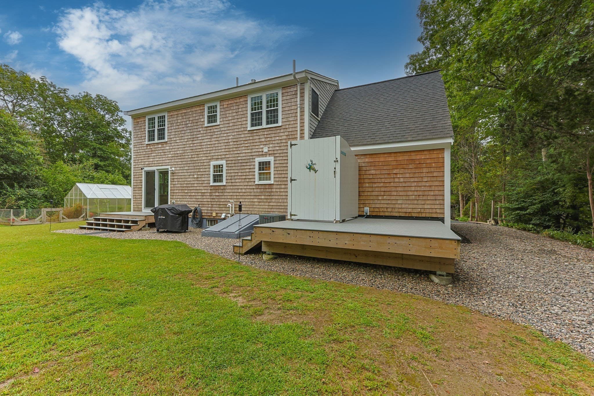 Single Family Residence at 34 Commodore Ln, Barnstable MA 02648, Barnstable, photo 9 of 42