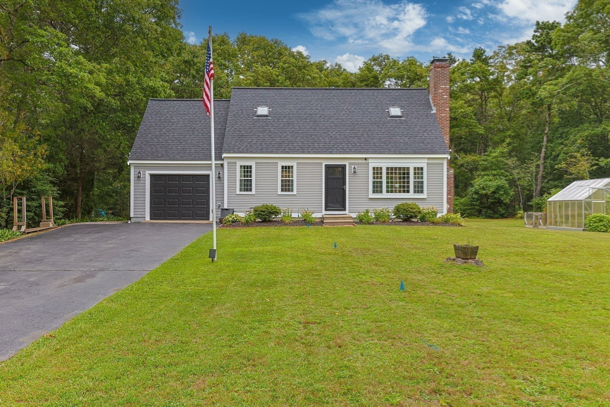 Single Family Residence at 34 Commodore Ln, Barnstable MA 02648, Barnstable, photo 11 of 42