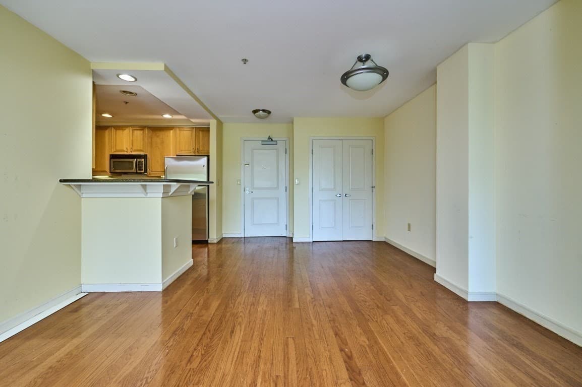 Condominium at 175 Cottage St # 504, Chelsea MA 02150, Chelsea, photo 6 of 25