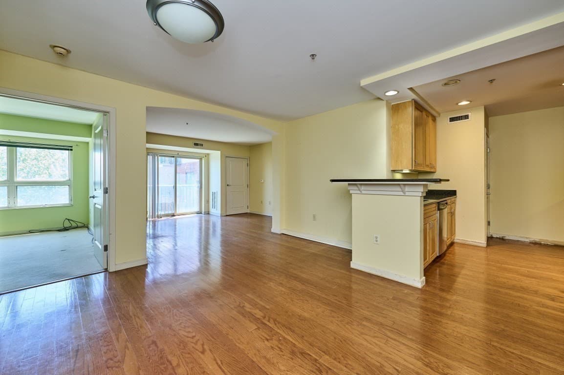 Condominium at 175 Cottage St # 504, Chelsea MA 02150, Chelsea, photo 7 of 25