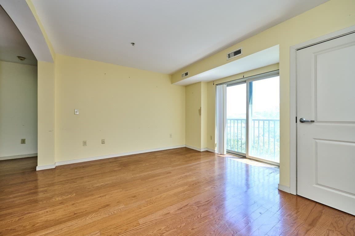 Condominium at 175 Cottage St # 504, Chelsea MA 02150, Chelsea, photo 5 of 25