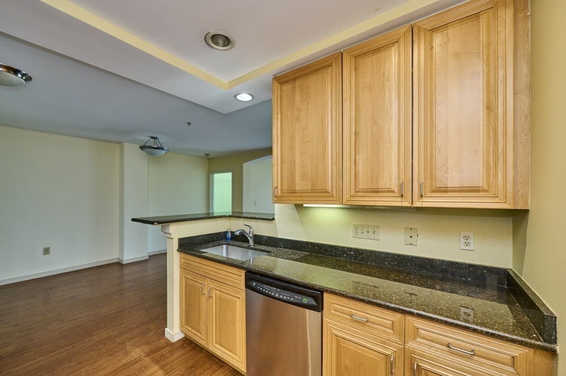 Condominium at 175 Cottage St # 504, Chelsea MA 02150, Chelsea, photo 8 of 25