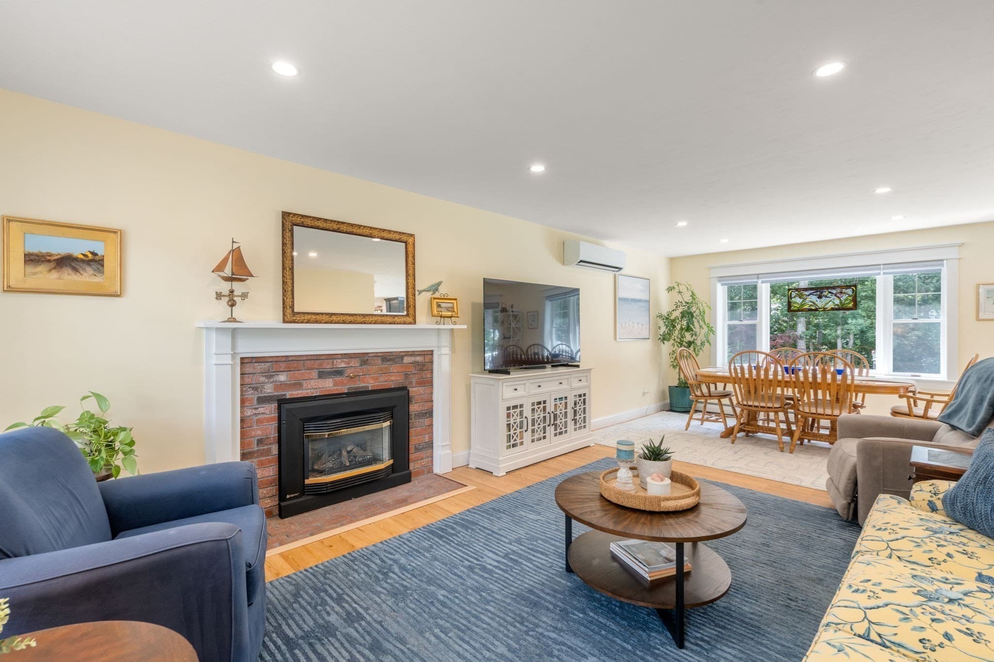Single Family Residence at 192 Winding Cove Rd, Barnstable MA 02648, Barnstable, photo 2 of 35
