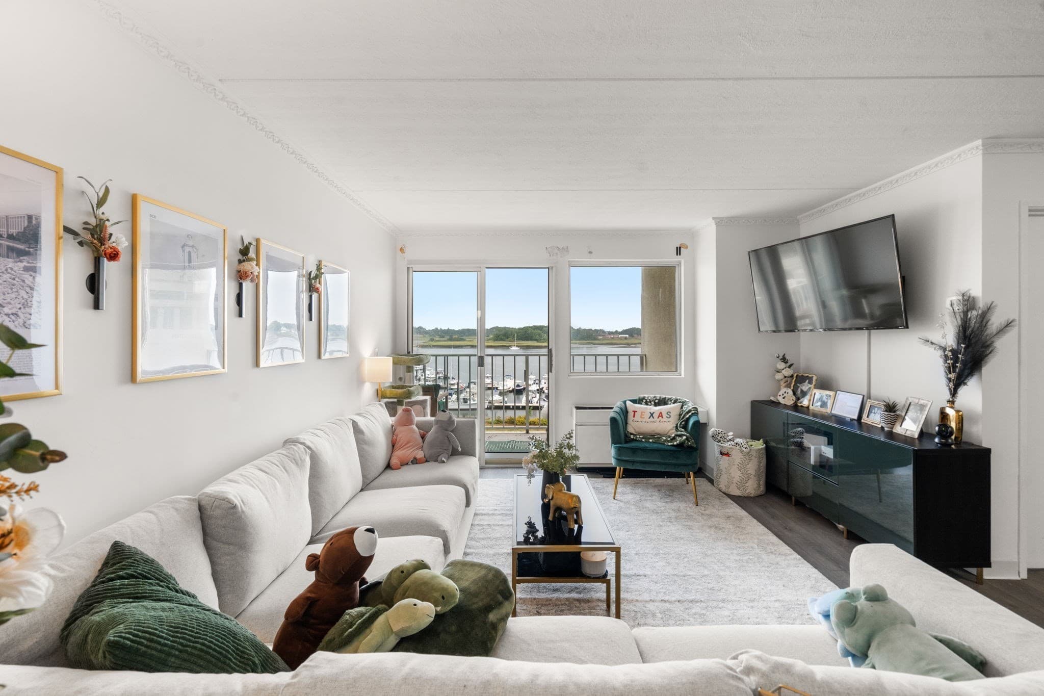 Condominium at 200 Cove Way # 409, Quincy MA 02169, photo 6 of 21