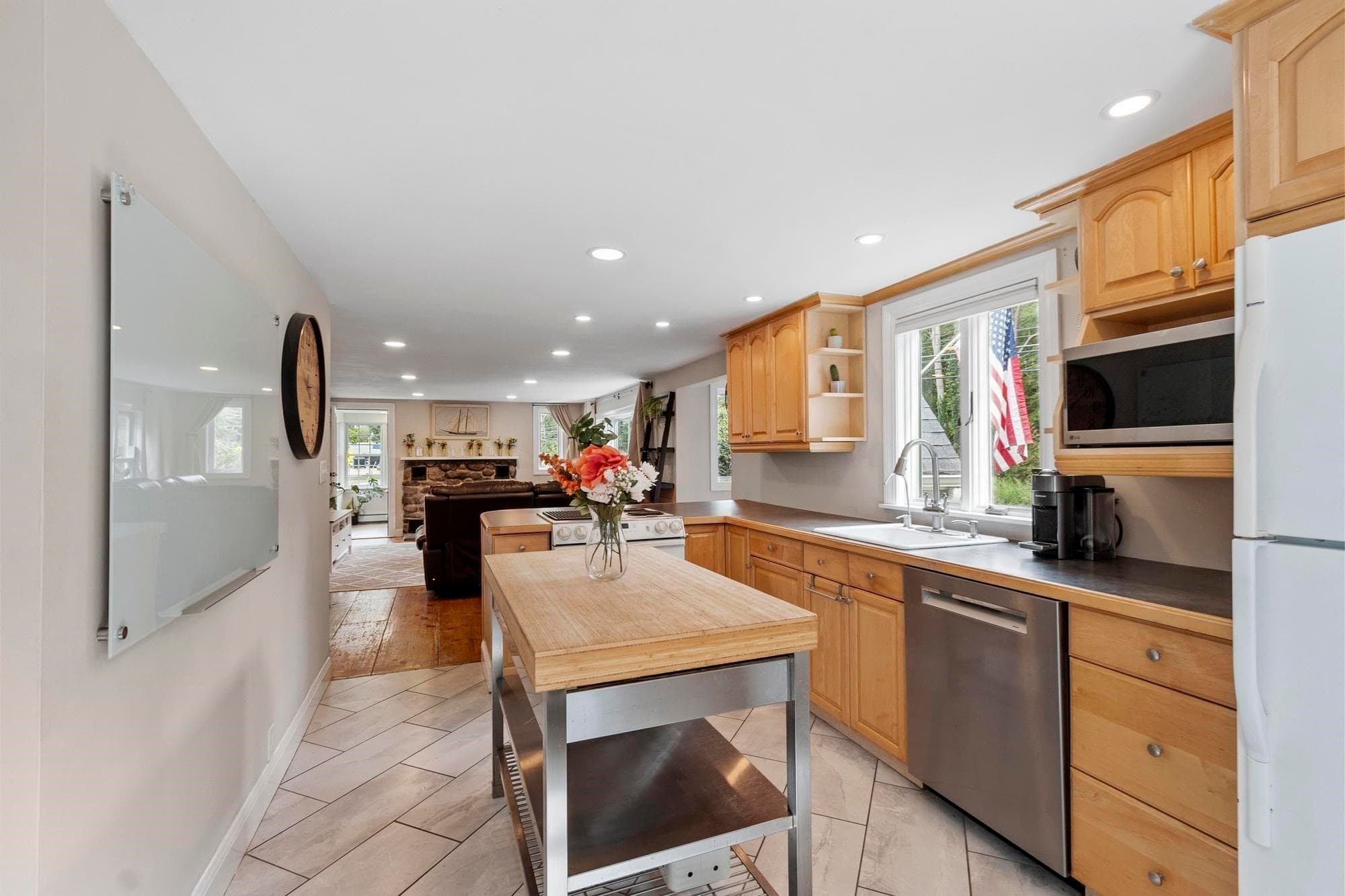 Single Family Residence at 200 Main St, Acton MA 01720, Acton, photo 6 of 41
