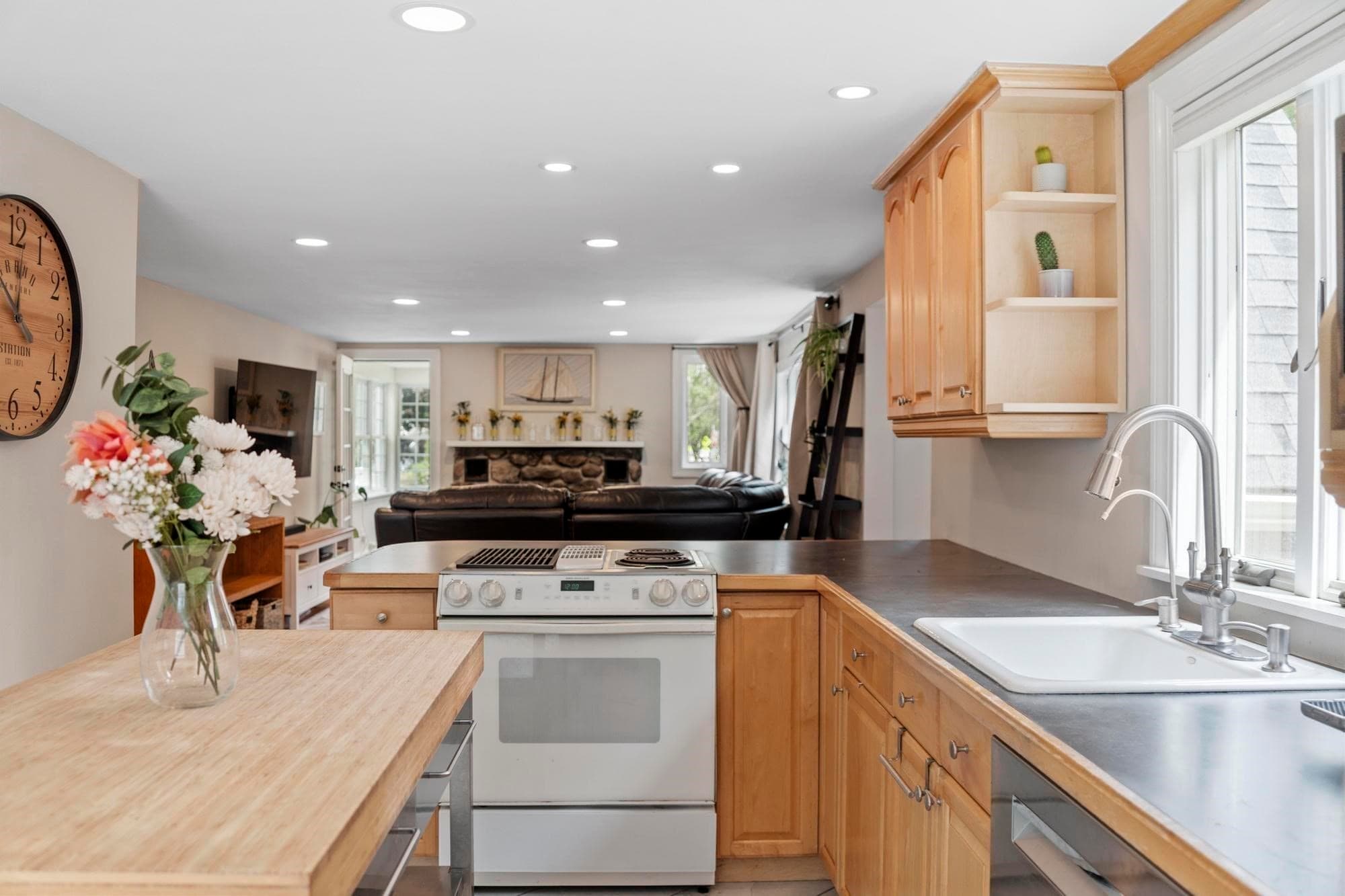 Single Family Residence at 200 Main St, Acton MA 01720, Acton, photo 7 of 41