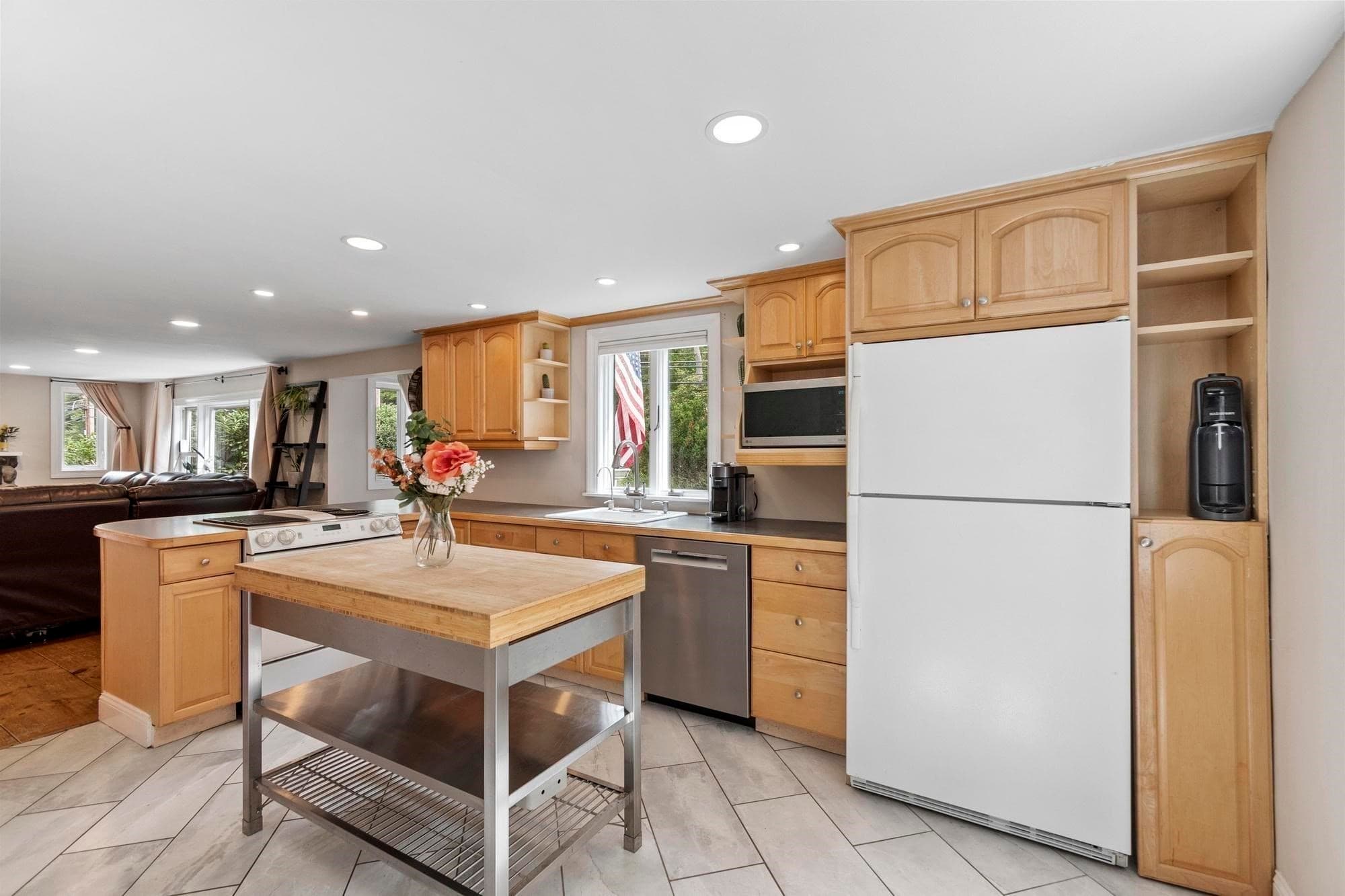 Single Family Residence at 200 Main St, Acton MA 01720, Acton, photo 8 of 41