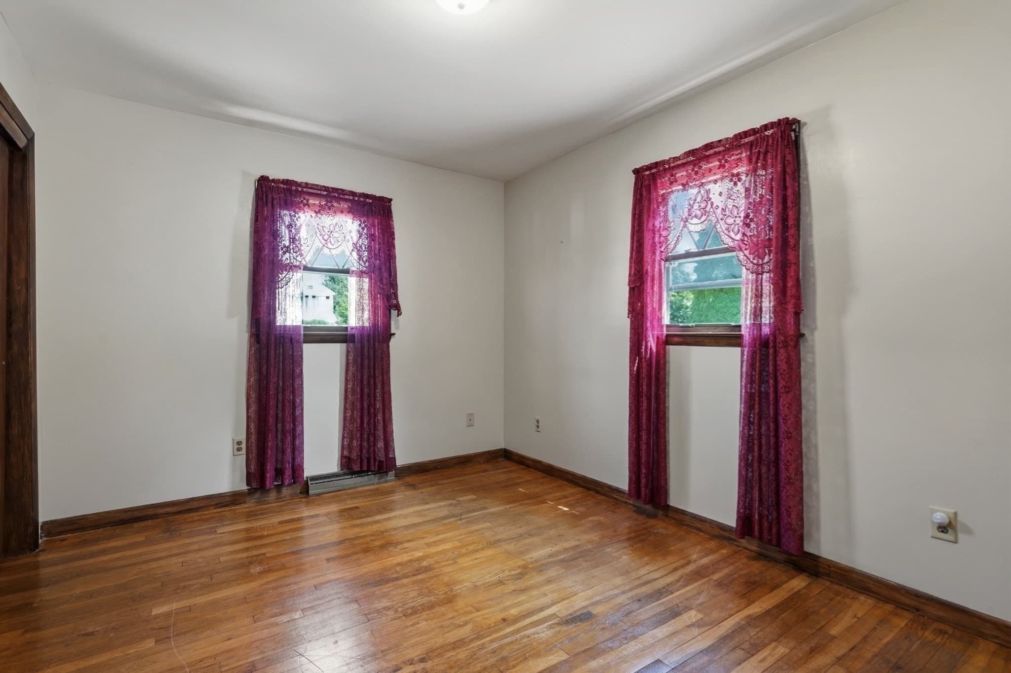 Single Family Residence at 21 Webster St, Dartmouth MA 02748, Dartmouth, photo 13 of 40