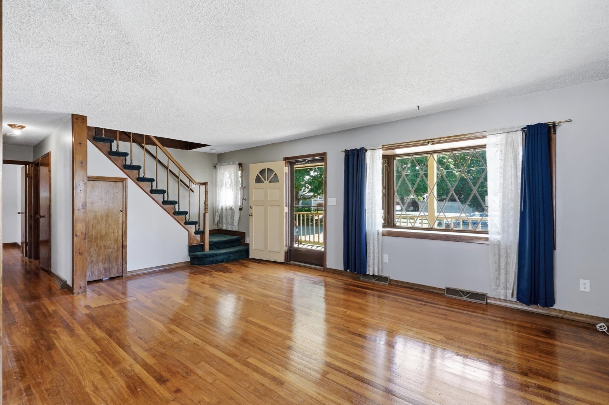 Single Family Residence at 21 Webster St, Dartmouth MA 02748, Dartmouth, photo 7 of 40
