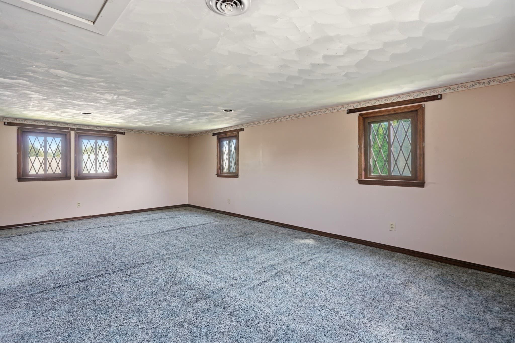 Single Family Residence at 21 Webster St, Dartmouth MA 02748, Dartmouth, photo 30 of 40