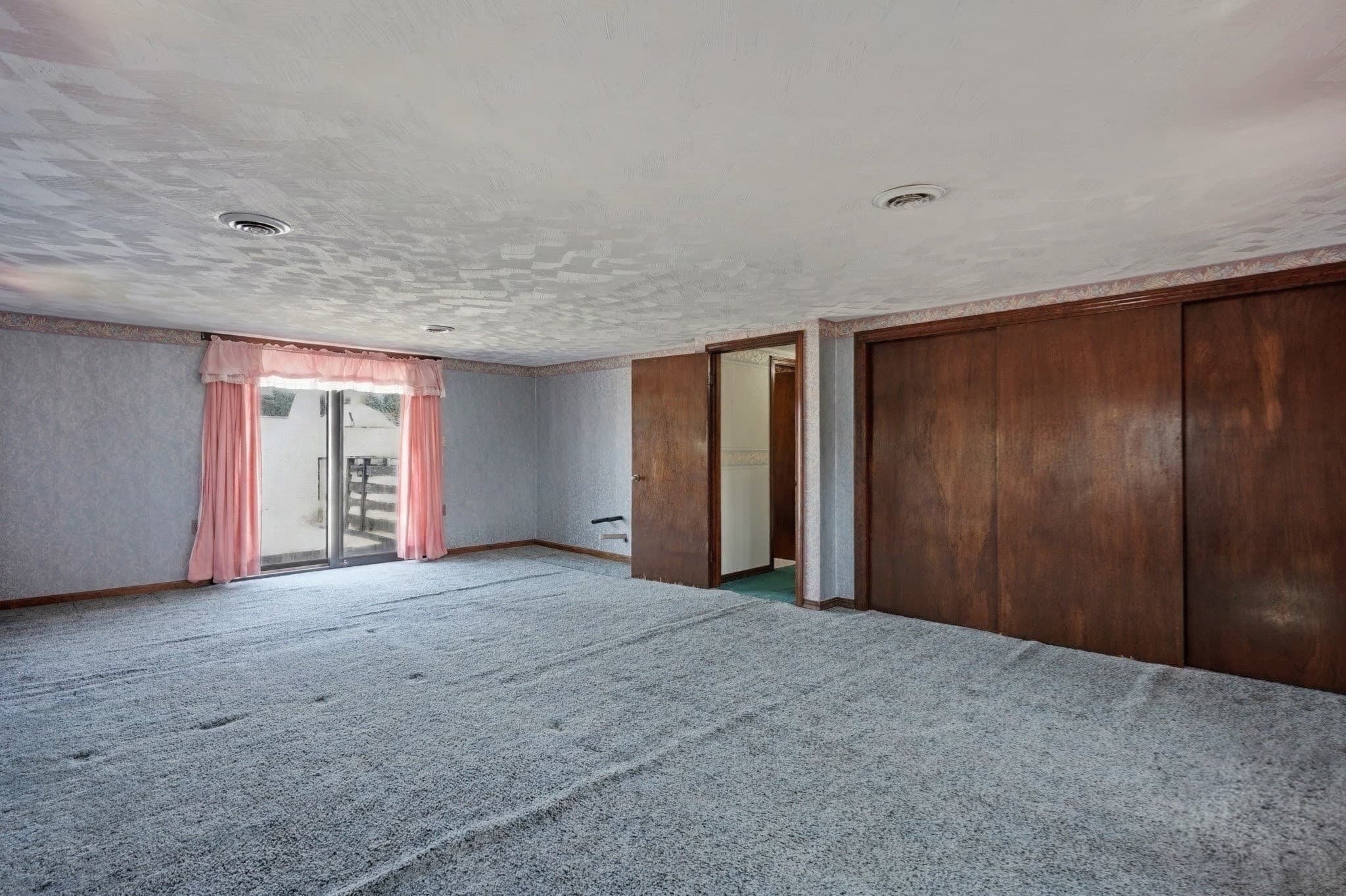 Single Family Residence at 21 Webster St, Dartmouth MA 02748, Dartmouth, photo 21 of 40