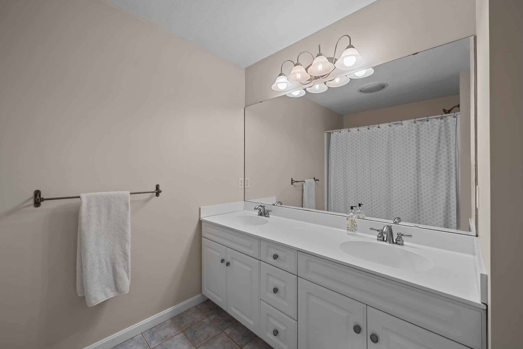 Single Family Residence at 114 Elmwood Avenue, Holden MA 01520, Holden, photo 27 of 40