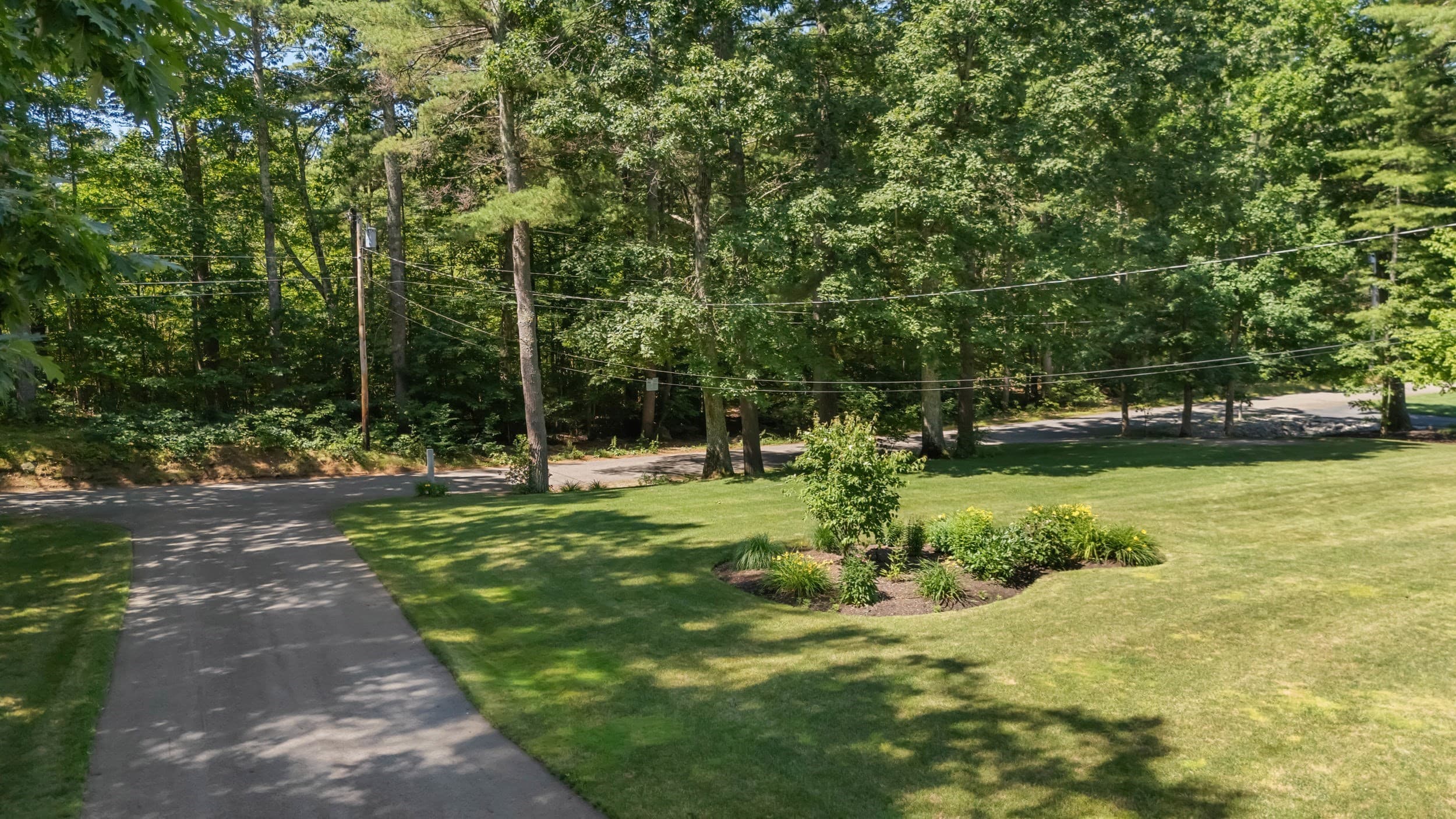 Single Family Residence at 114 Elmwood Avenue, Holden MA 01520, Holden, photo 6 of 40