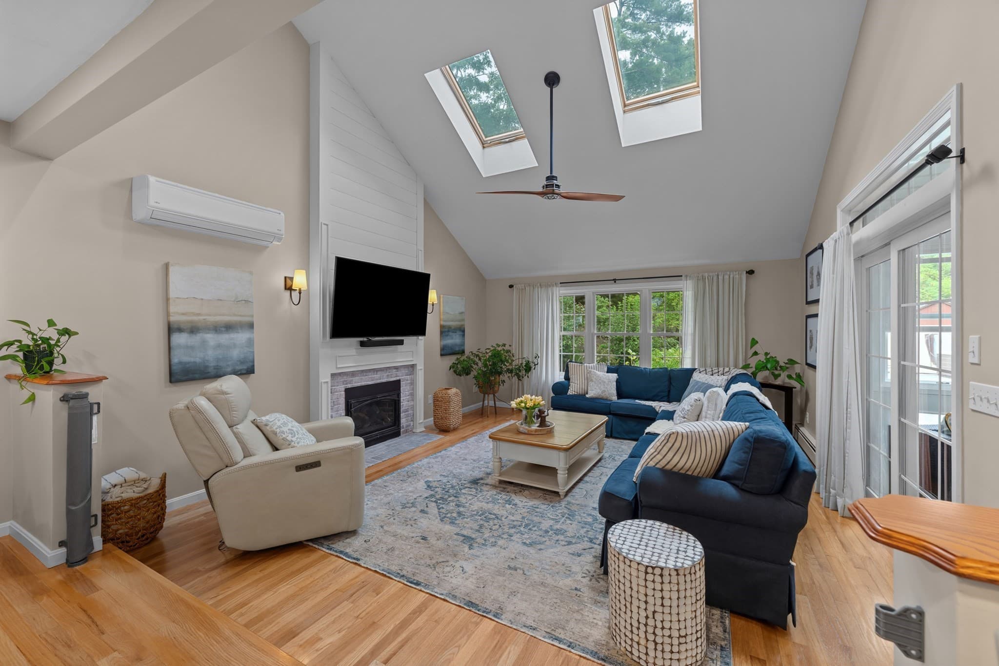 Single Family Residence at 114 Elmwood Avenue, Holden MA 01520, Holden, photo 9 of 40