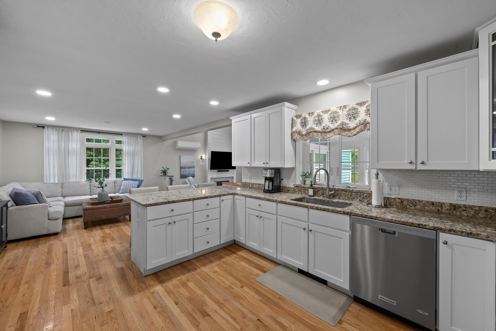 Single Family Residence at 114 Elmwood Avenue, Holden MA 01520, Holden, photo 14 of 40