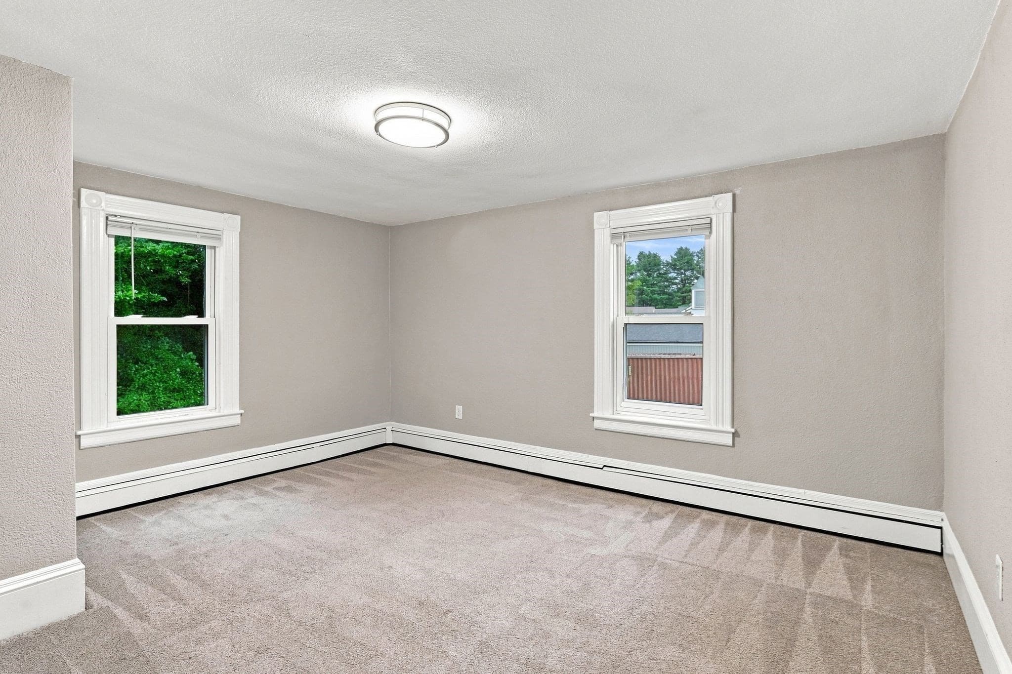 Single Family Residence at 15 Oxford Pl, West Springfield MA 01089, West Springfield, photo 16 of 29