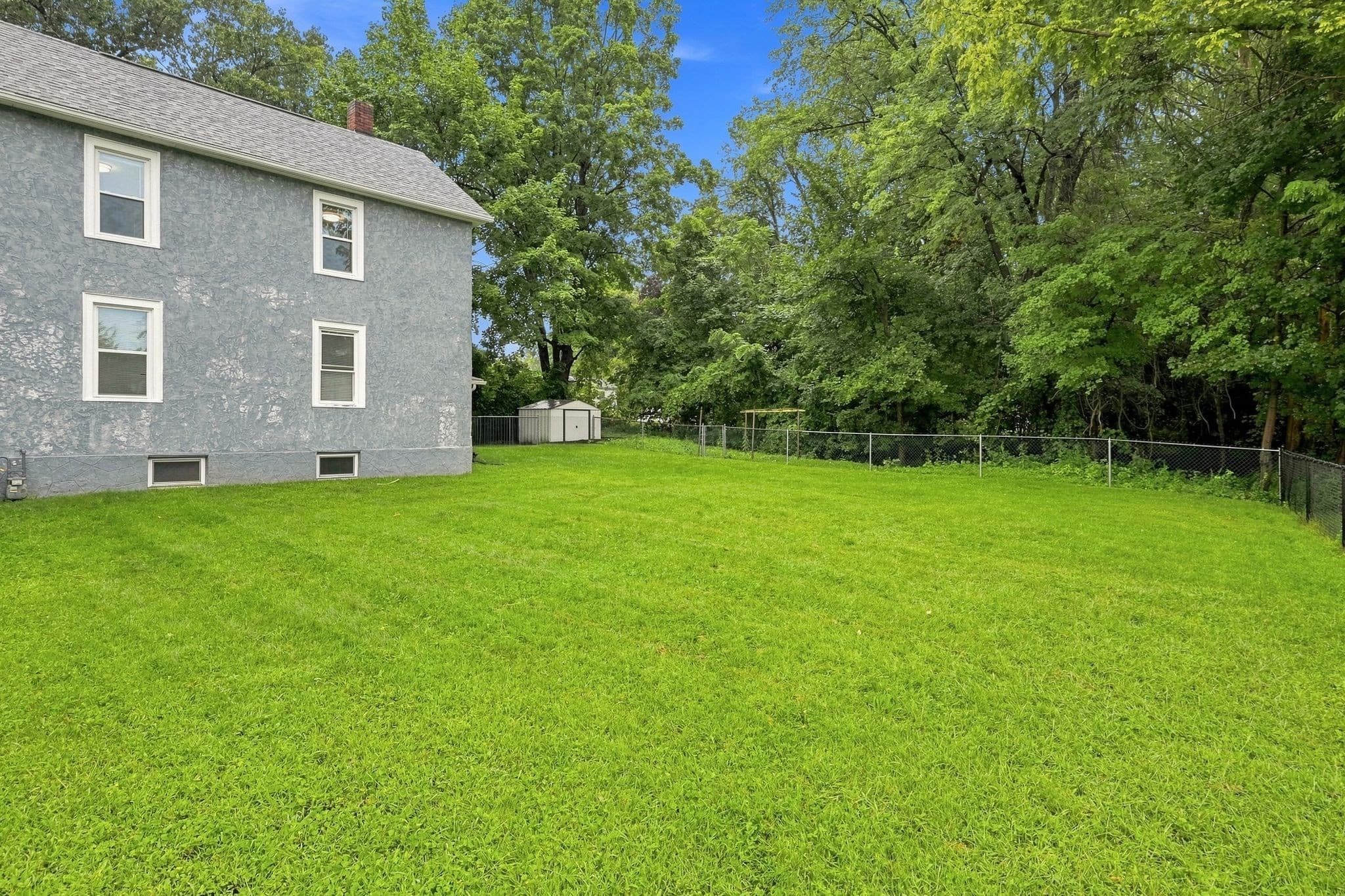 Single Family Residence at 15 Oxford Pl, West Springfield MA 01089, West Springfield, photo 28 of 29