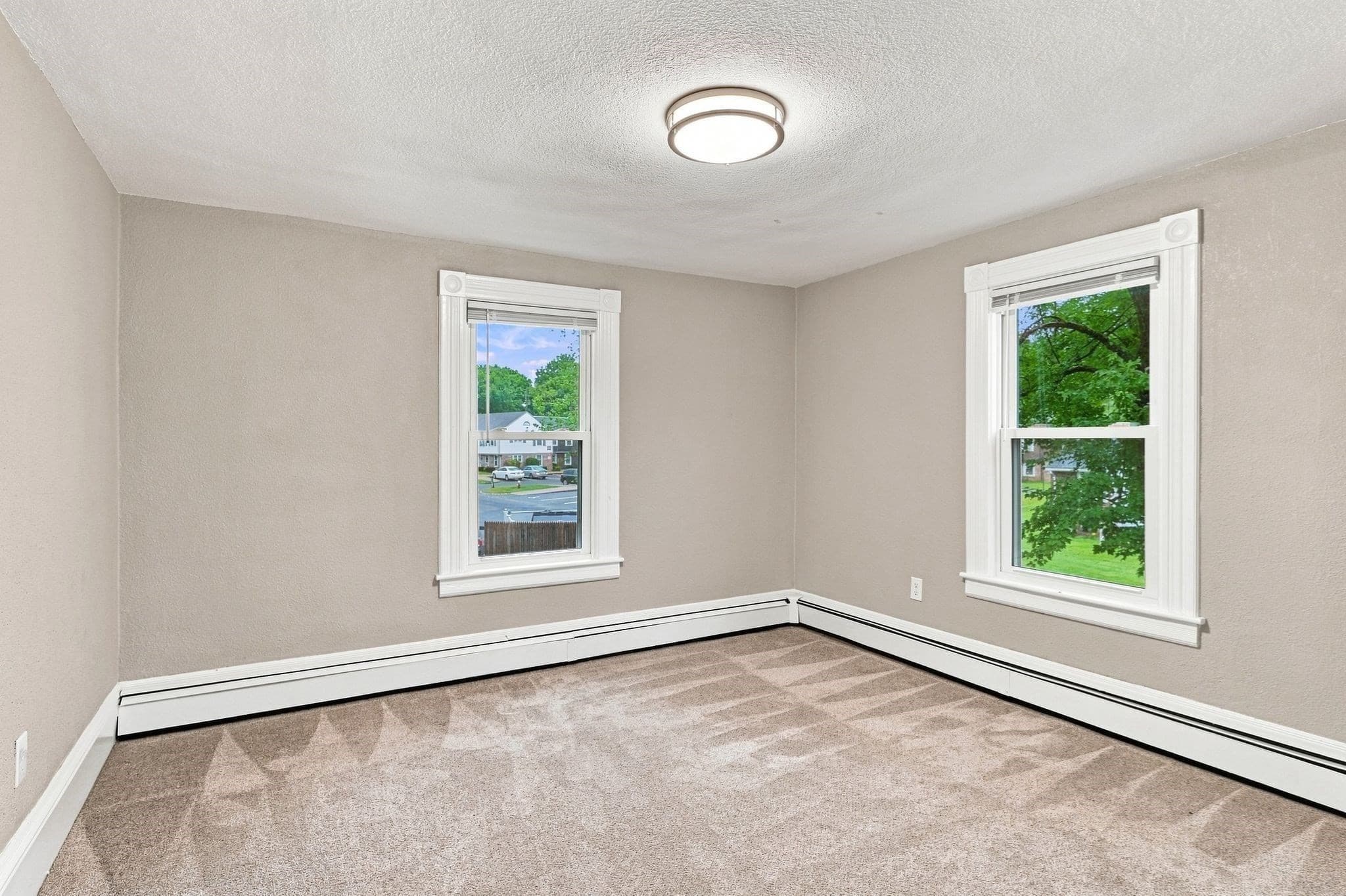 Single Family Residence at 15 Oxford Pl, West Springfield MA 01089, West Springfield, photo 14 of 29