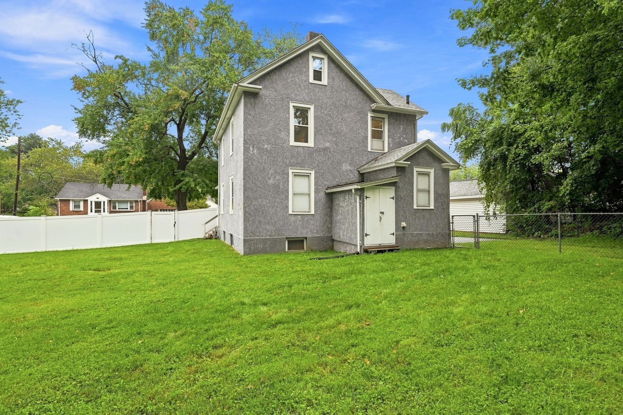 Single Family Residence at 15 Oxford Pl, West Springfield MA 01089, West Springfield, photo 29 of 29