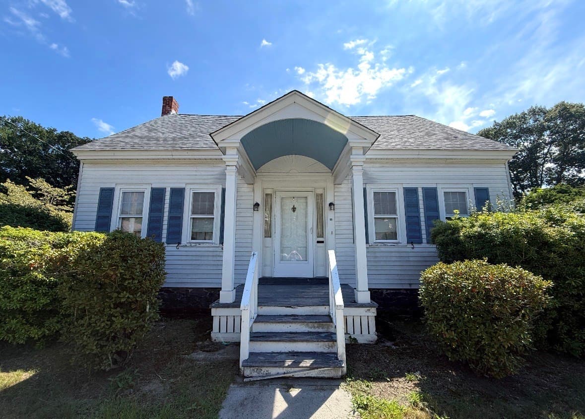 50 Clifford St, Taunton MA 02780