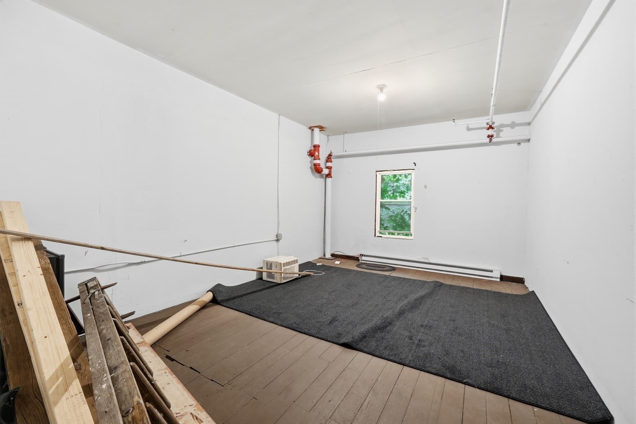 Commercial Sale at 572 Main St, Sturbridge MA 01518, photo 15 of 41