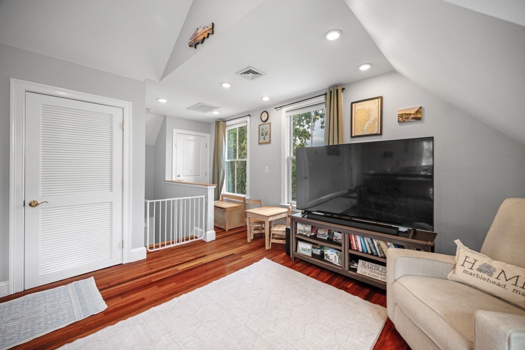 Condominium at 26 Village Street Unit 3, Marblehead MA 01945, Marblehead, photo 9 of 26