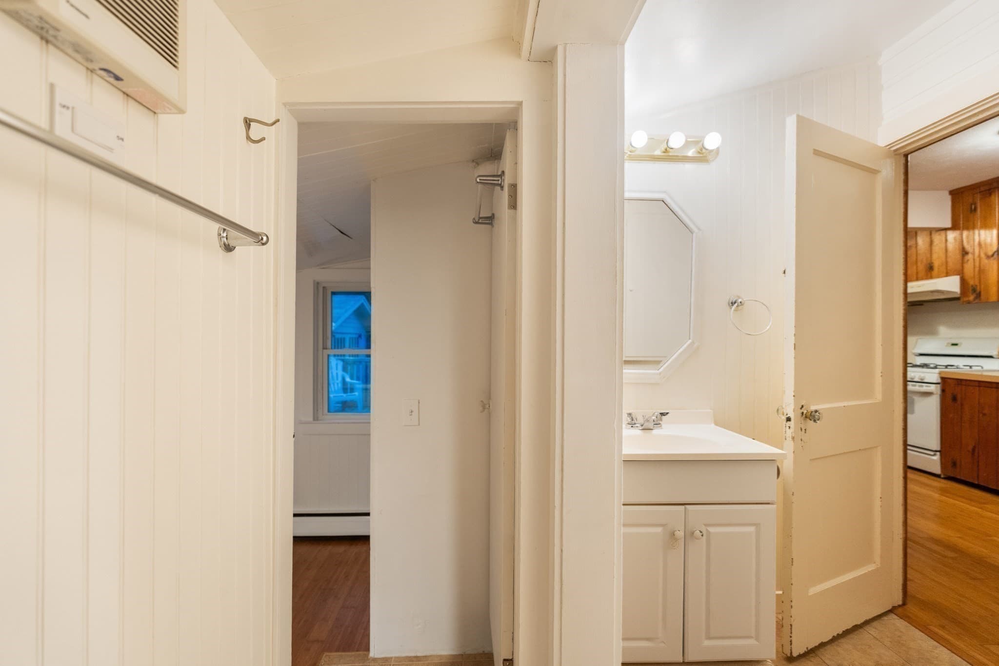 Single Family Residence at 5 Wampanoag Dr, Fairhaven MA 02719, Fairhaven, photo 21 of 29