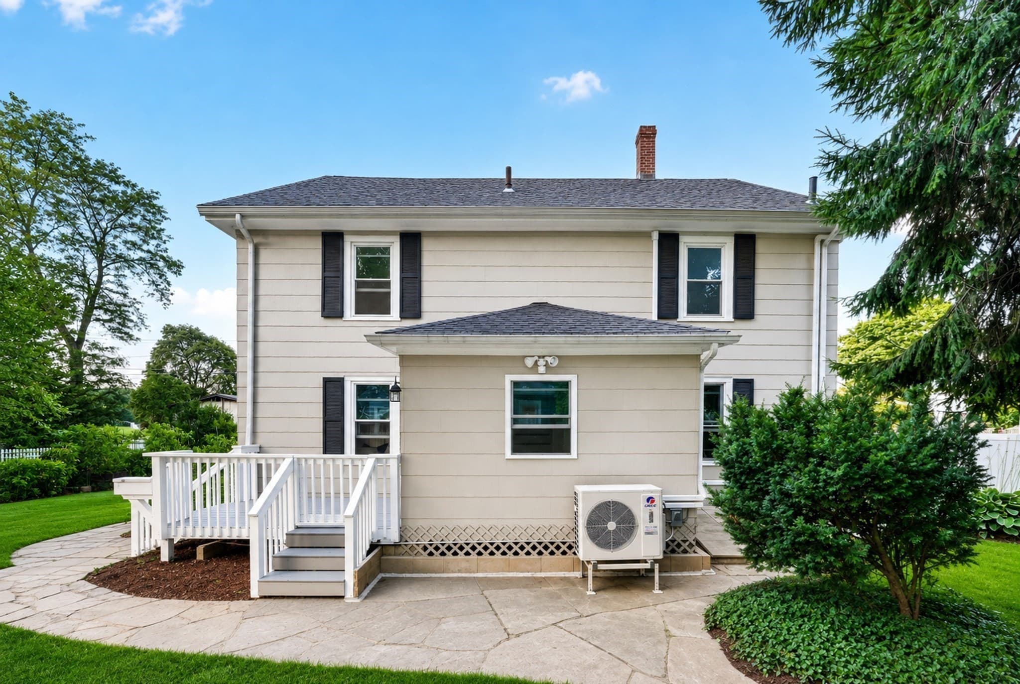 Condex at 23 Shepard Ct # 23, Winchester MA 01890, Winchester, photo 2 of 36
