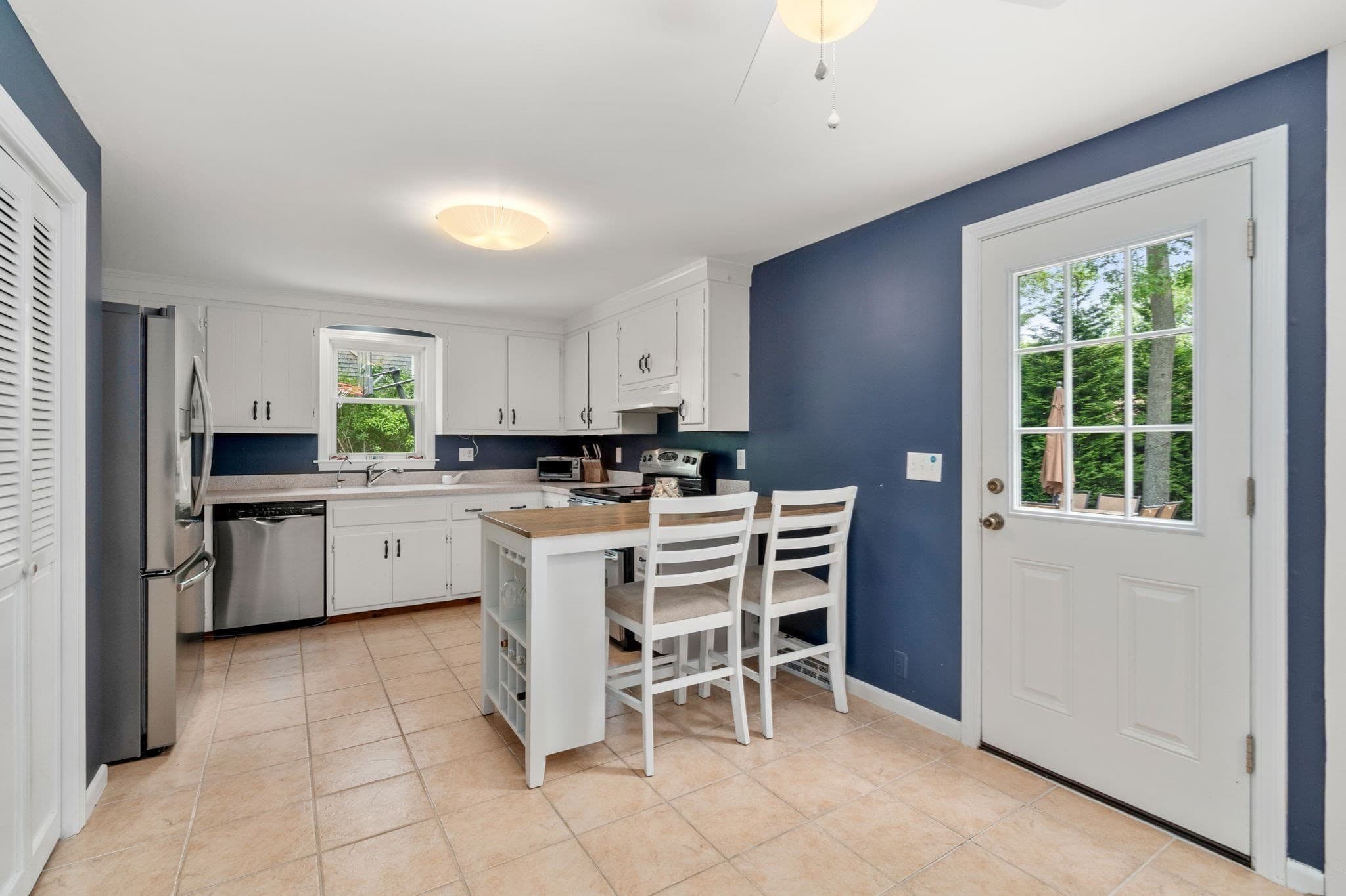 Single Family Residence at 24 E Harbor Dr, Falmouth MA 02540, Falmouth, photo 7 of 40