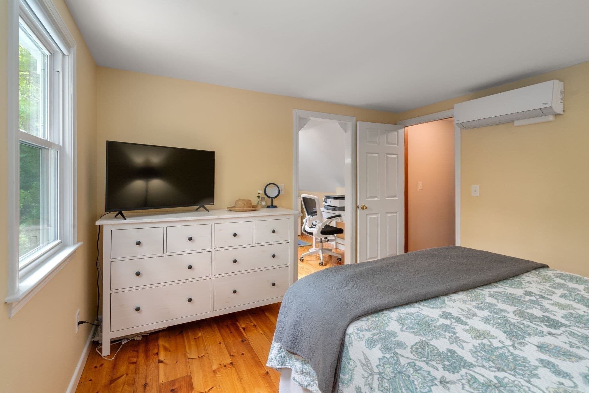Single Family Residence at 24 E Harbor Dr, Falmouth MA 02540, Falmouth, photo 20 of 40