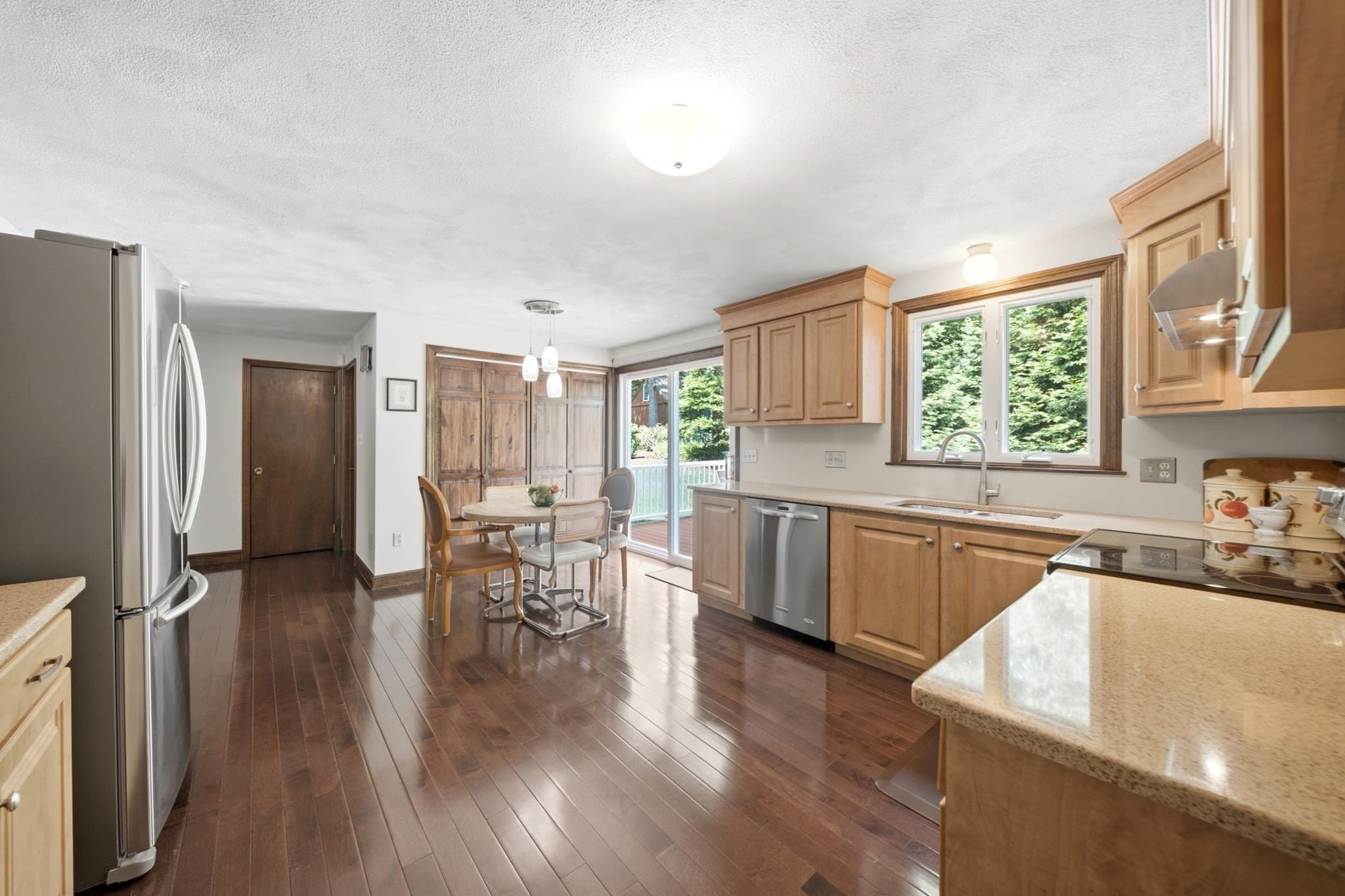 Single Family Residence at 9 Sparhawk Dr., Burlington MA 01803, Burlington, photo 10 of 42