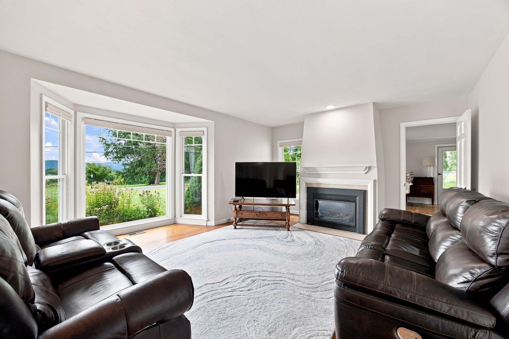 Single Family Residence at 597 Hall Hill Rd, Somers CT 06071, photo 5 of 35