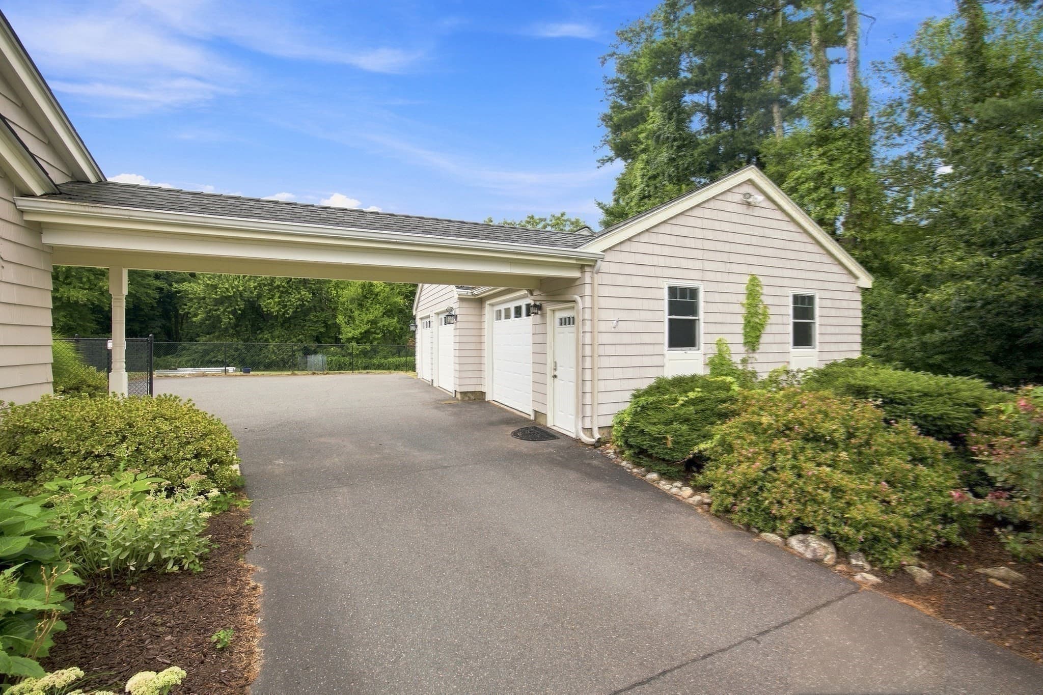 Single Family Residence at 597 Hall Hill Rd, Somers CT 06071, photo 33 of 35
