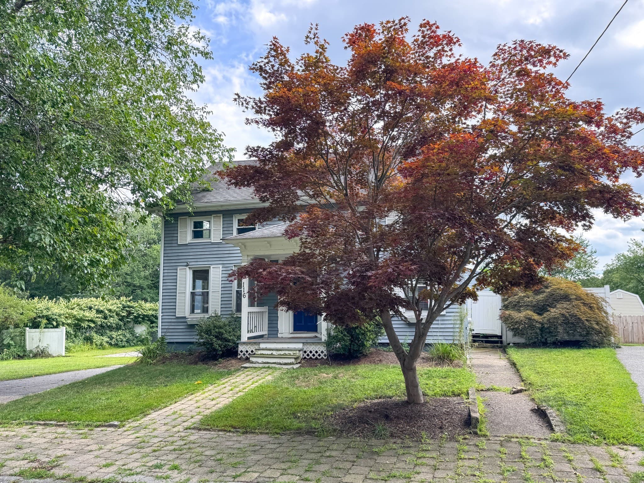 Single Family Residence at 116 Leedham St, Attleboro MA 02703, Attleboro, photo 5 of 27