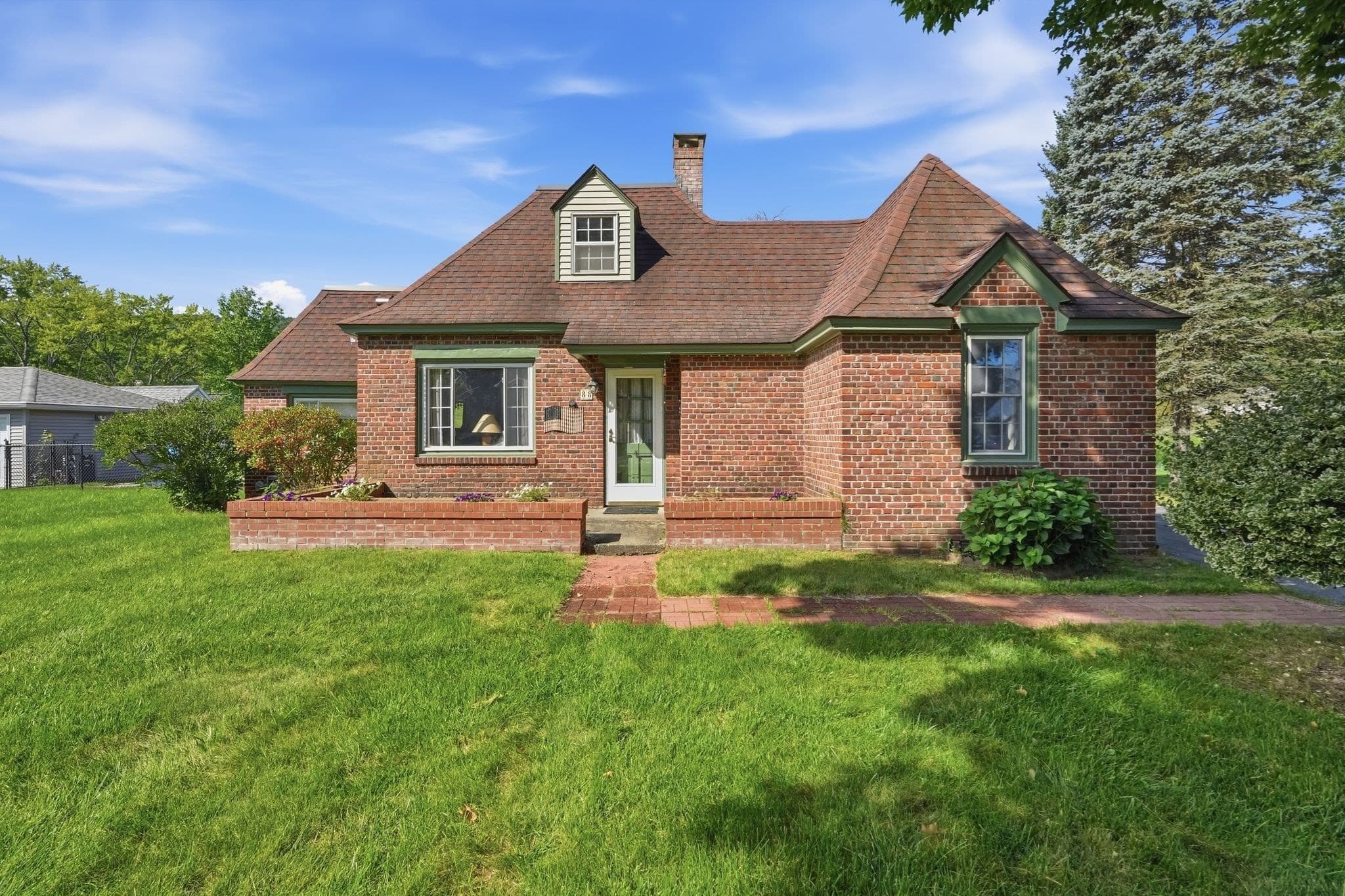 Single Family Residence at 88 Homestead Avenue, Greenfield MA 01301, Greenfield, photo 2 of 39