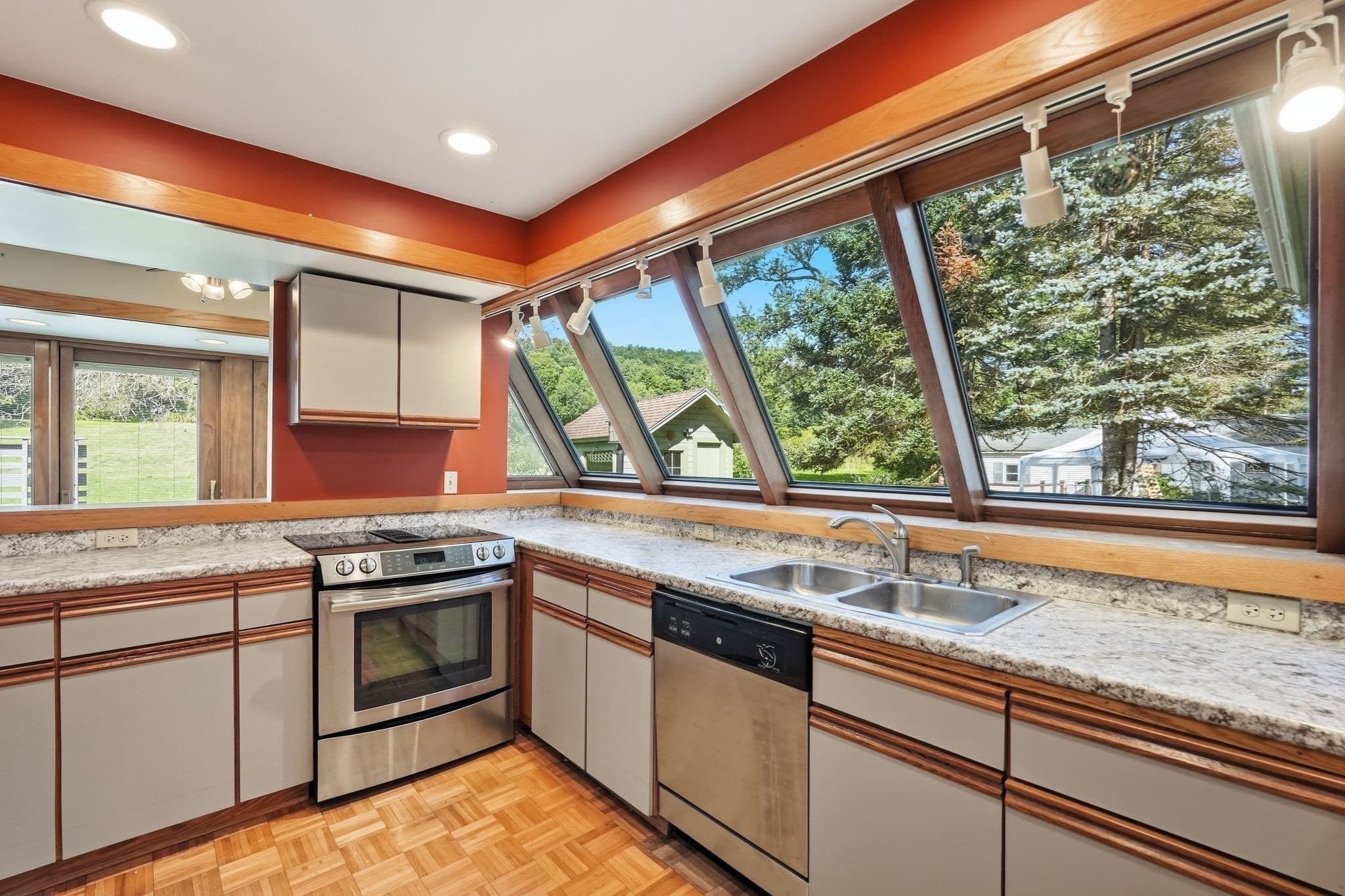 Single Family Residence at 88 Homestead Avenue, Greenfield MA 01301, Greenfield, photo 13 of 39