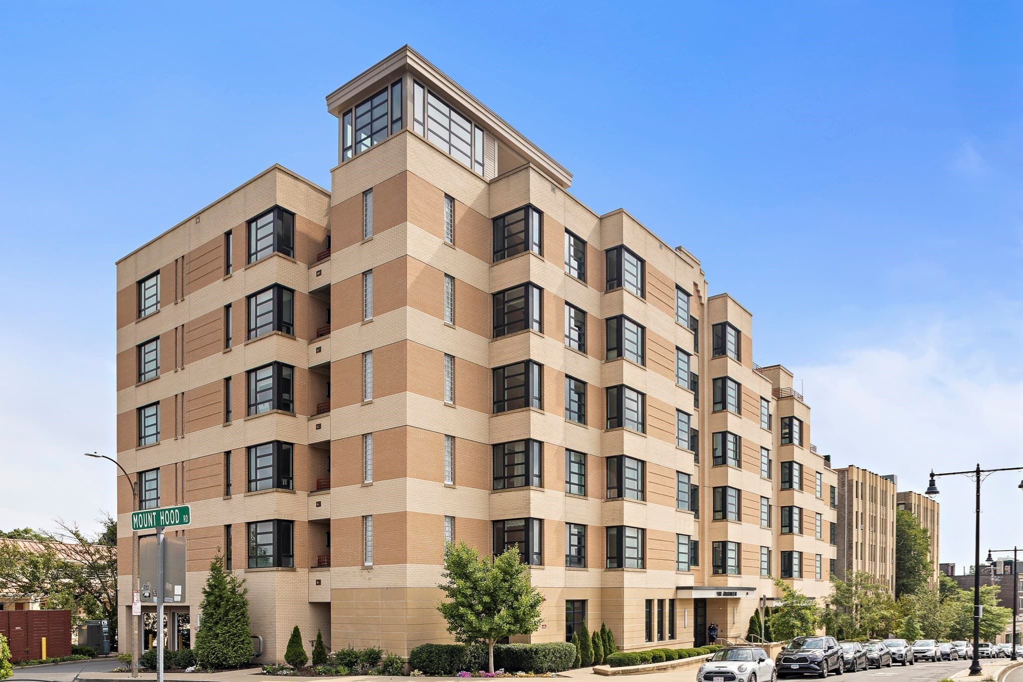 1650 Commonwealth Ave # 204, Boston MA 02135