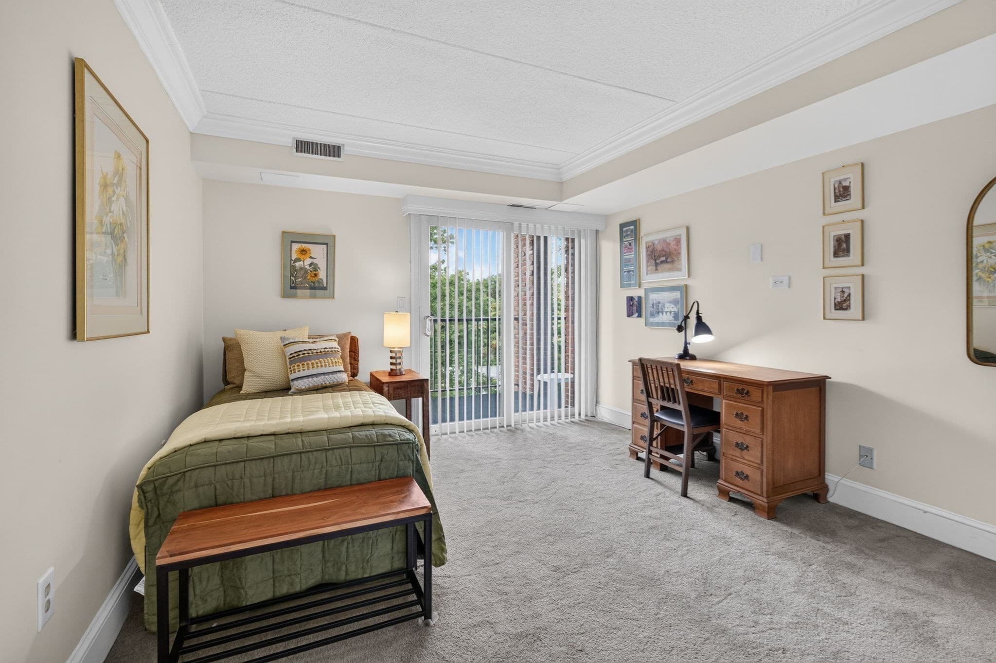 Condominium at 146 Marble St # 402, Stoneham MA 02180, Stoneham, photo 16 of 22