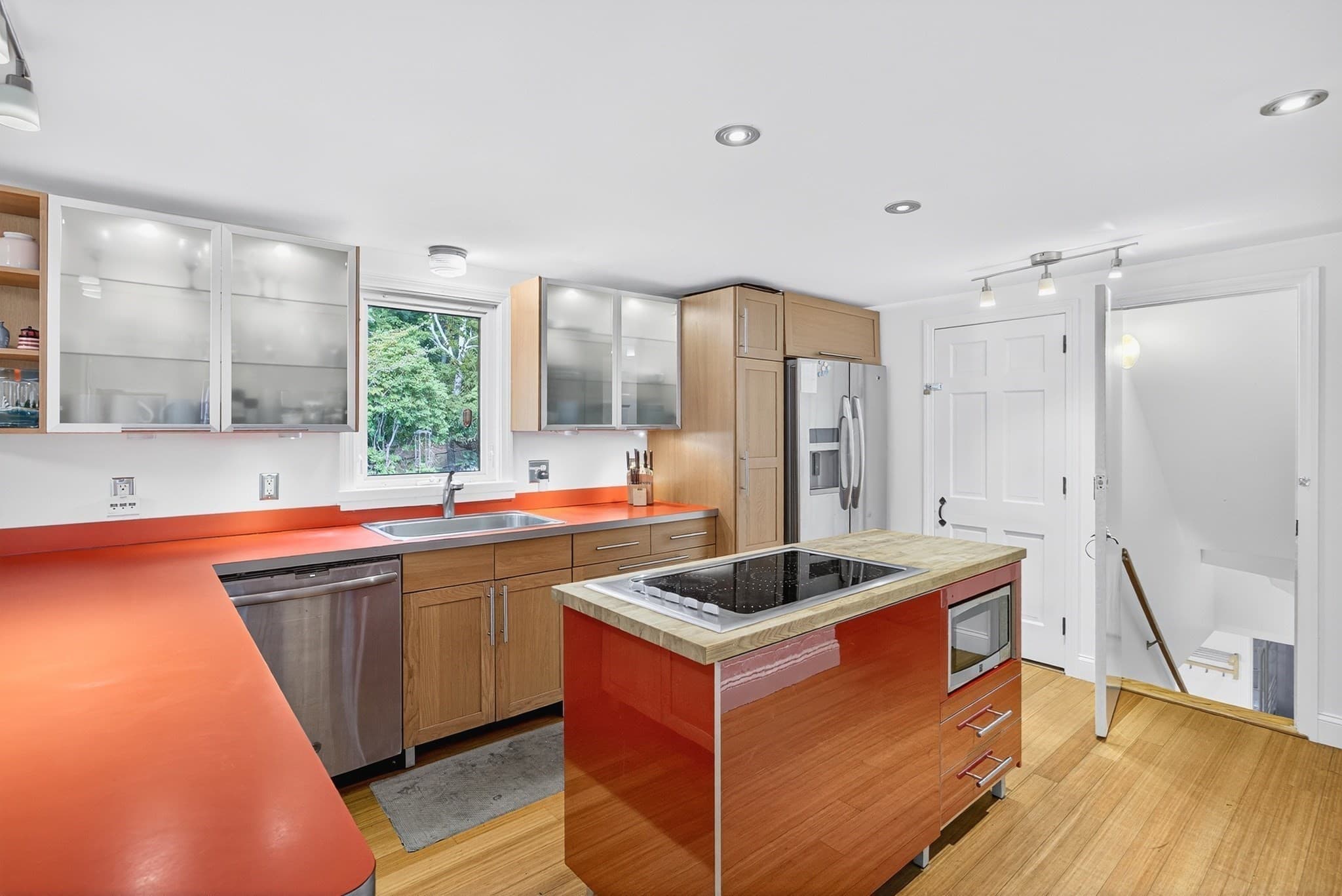 Single Family Residence at 13 Two Ponds Rd, Falmouth MA 02540, Falmouth, photo 3 of 38