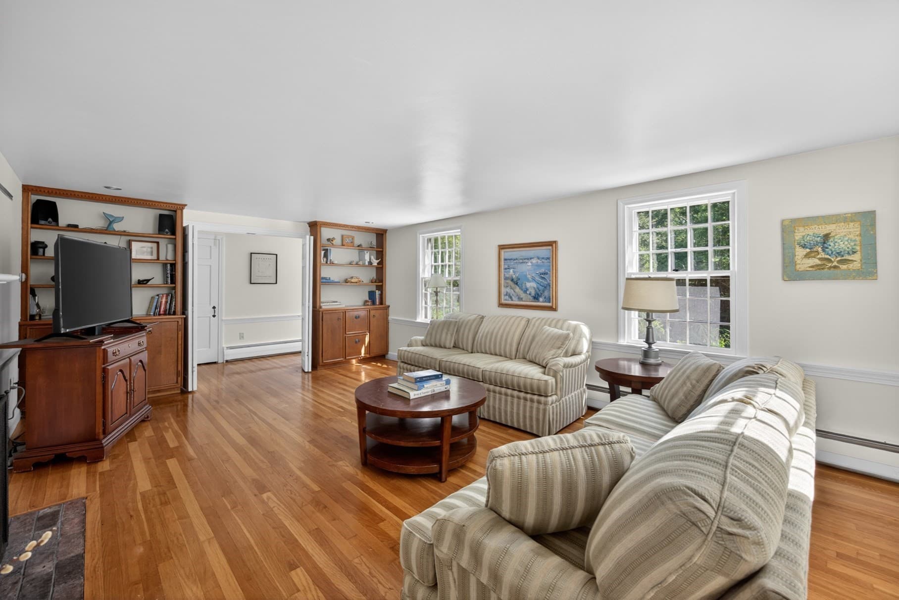 Single Family Residence at 13 Two Ponds Rd, Falmouth MA 02540, Falmouth, photo 9 of 38