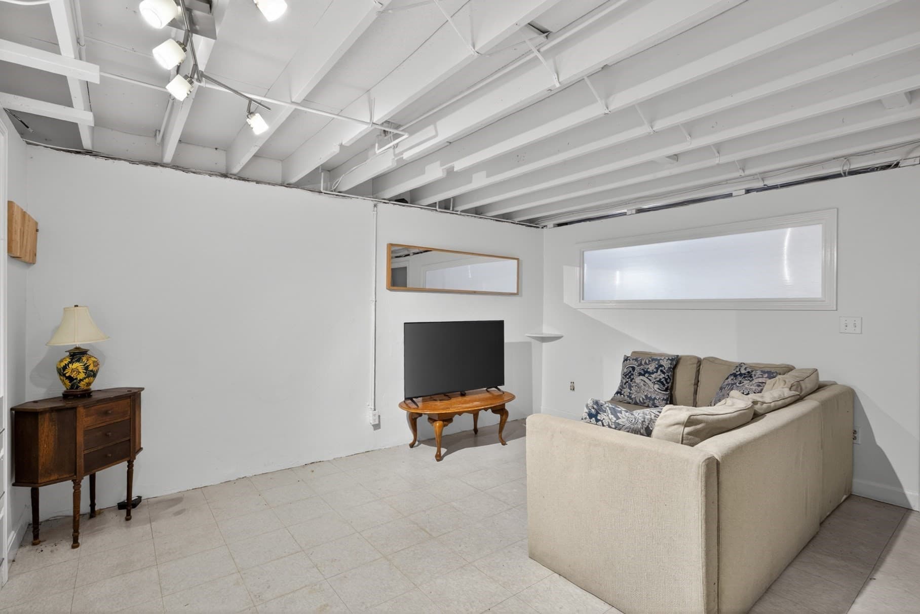 Single Family Residence at 13 Two Ponds Rd, Falmouth MA 02540, Falmouth, photo 24 of 38