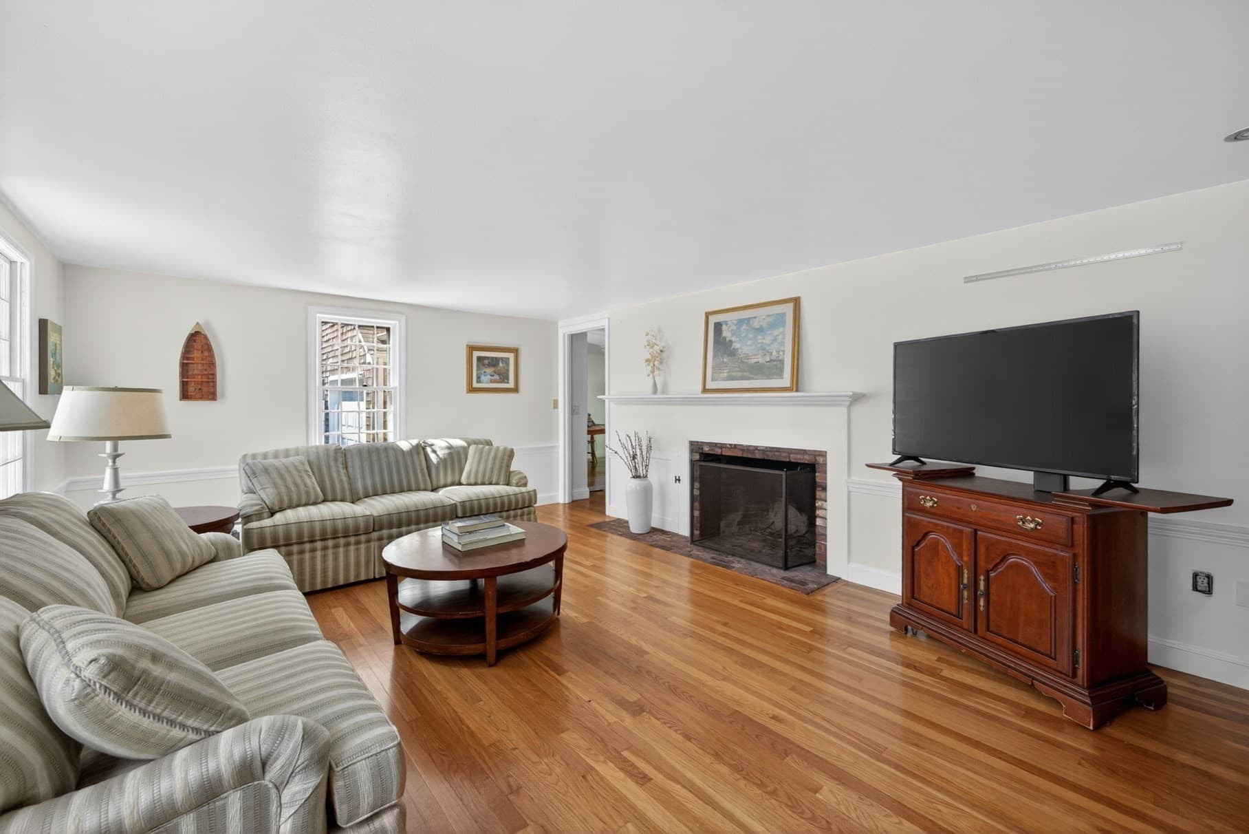 Single Family Residence at 13 Two Ponds Rd, Falmouth MA 02540, Falmouth, photo 11 of 38