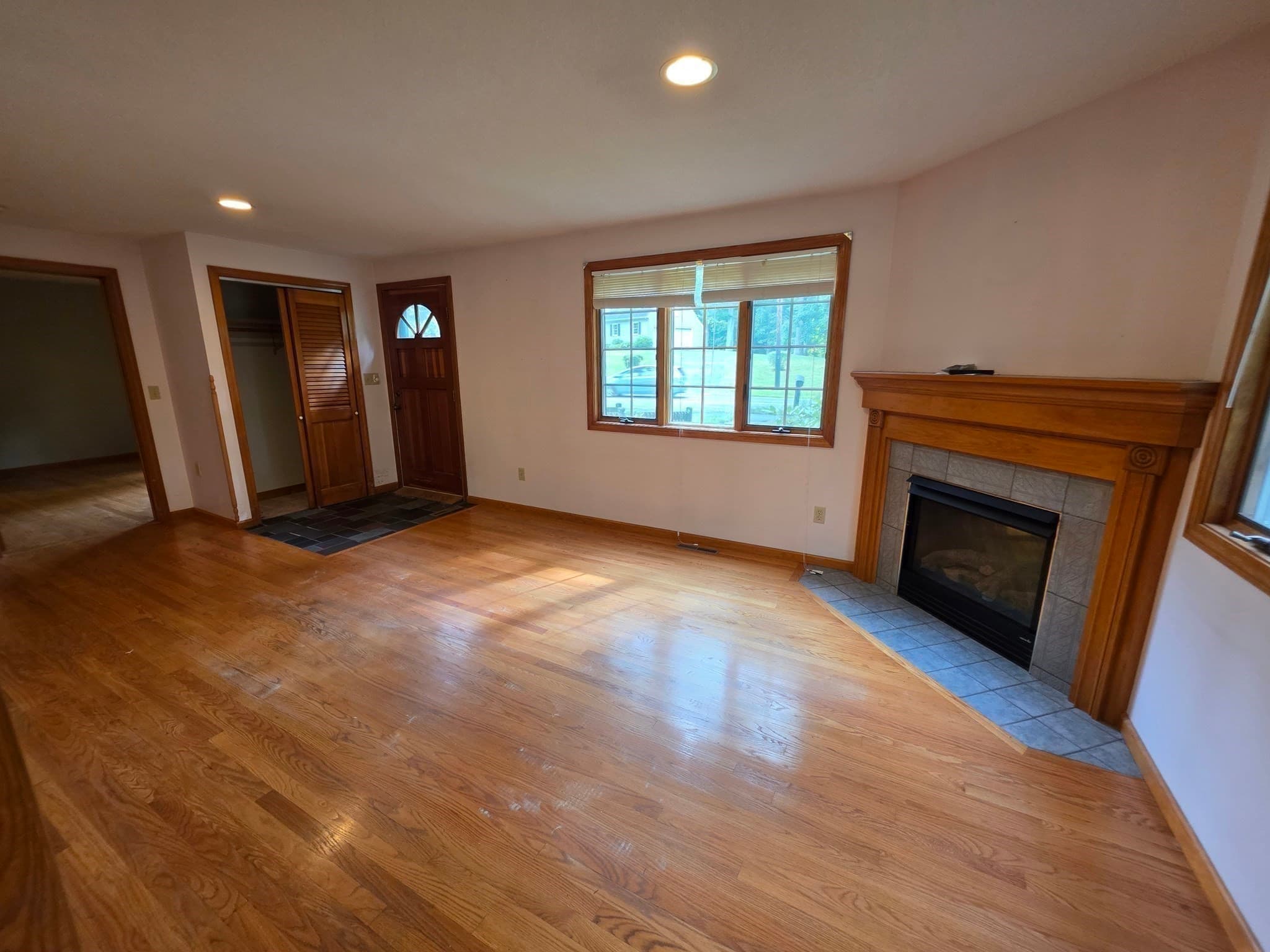 Single Family Residence at 947 Main St, Wilbraham MA 01095, Wilbraham, photo 24 of 42