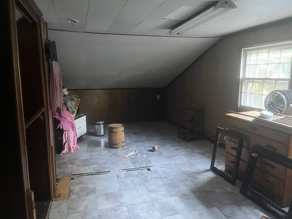 Single Family Residence at 2 Woodland Ln, Spencer MA 01562, Spencer, photo 16 of 25
